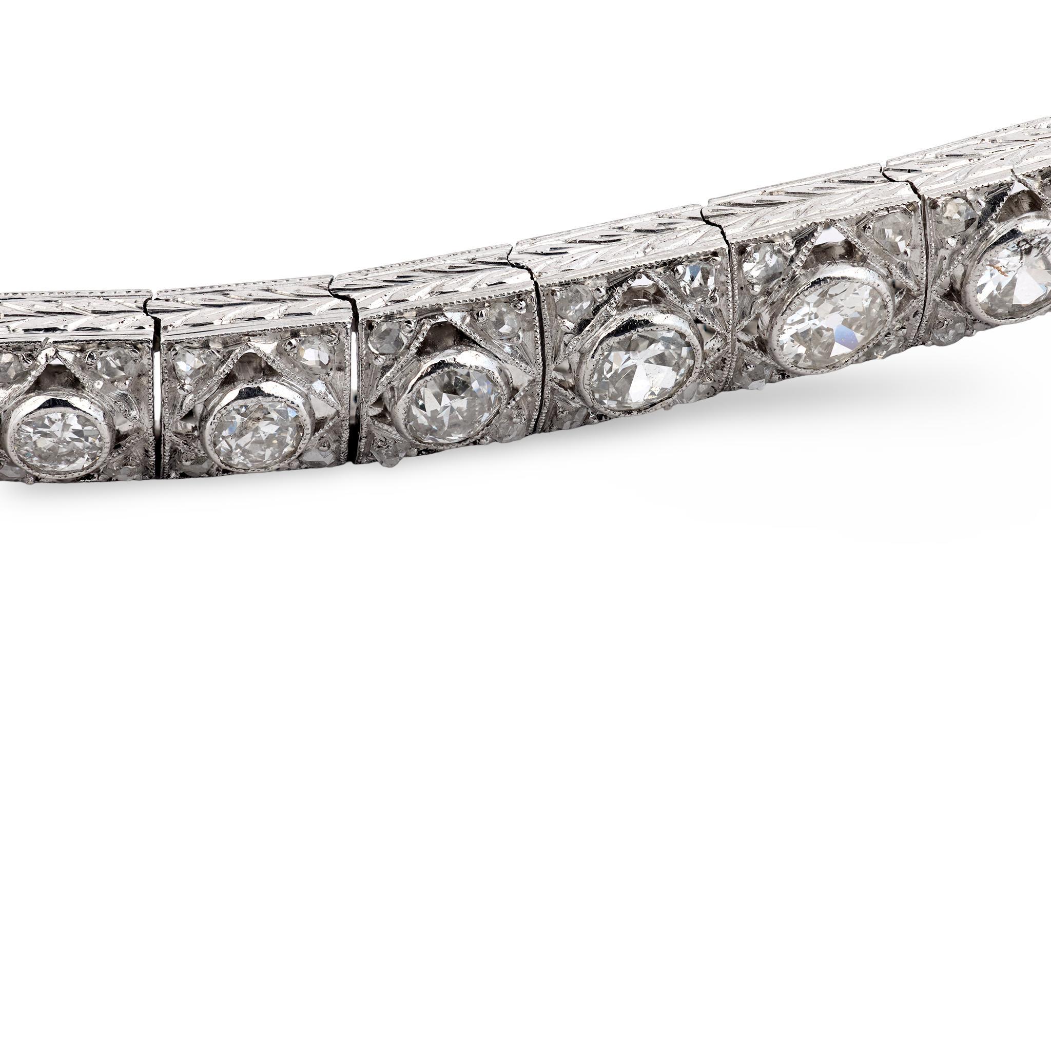 Belle Époque Französisch 4,00 Karat Diamant 18k Weißgold Silber Armband (Alteuropäischer Brillantschliff) im Angebot