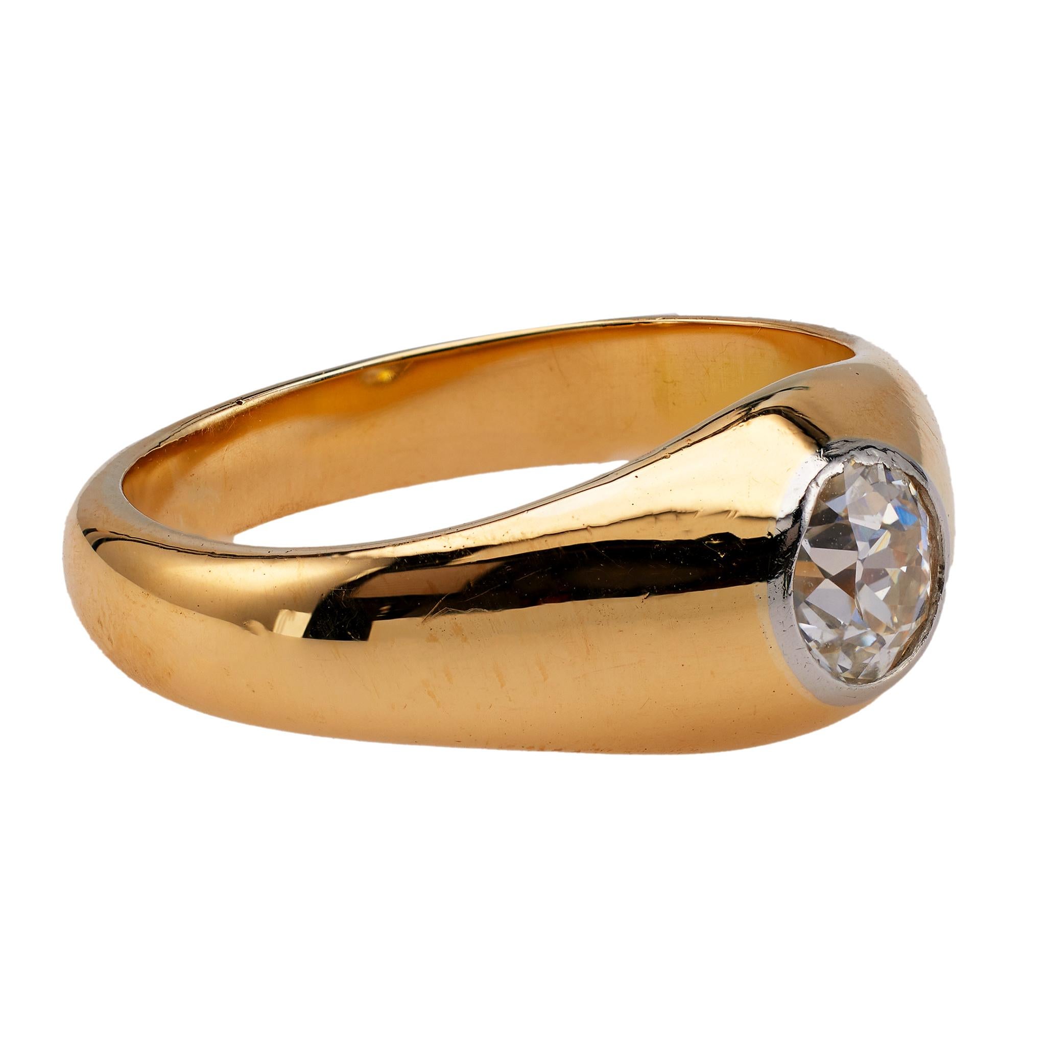 Women's or Men's Belle Époque French Diamond 18 Karat Yellow Gold Solitaire Ring
