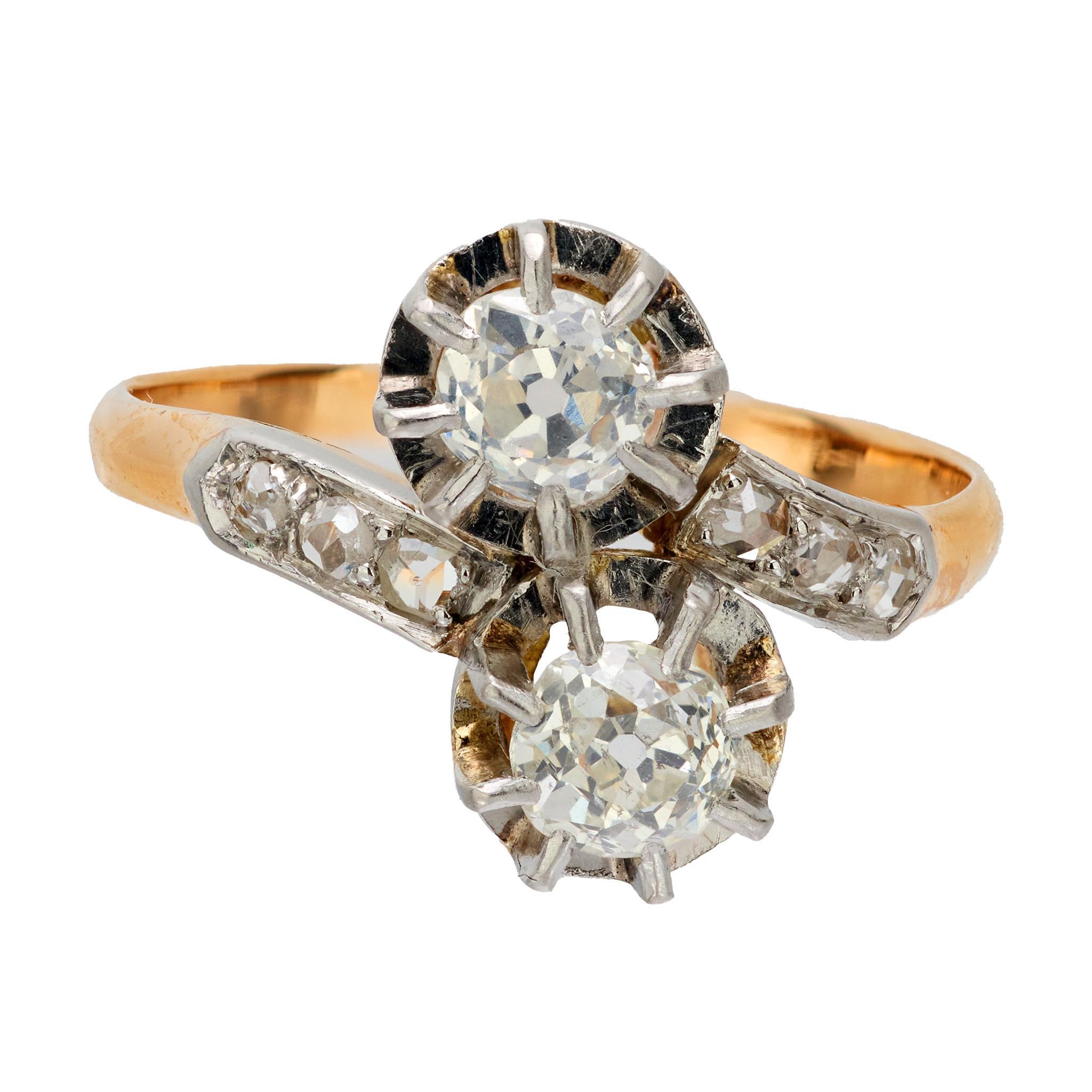 Old Mine Cut Belle Époque French diamond 18k yellow gold platinum Toi Et Moi ring For Sale