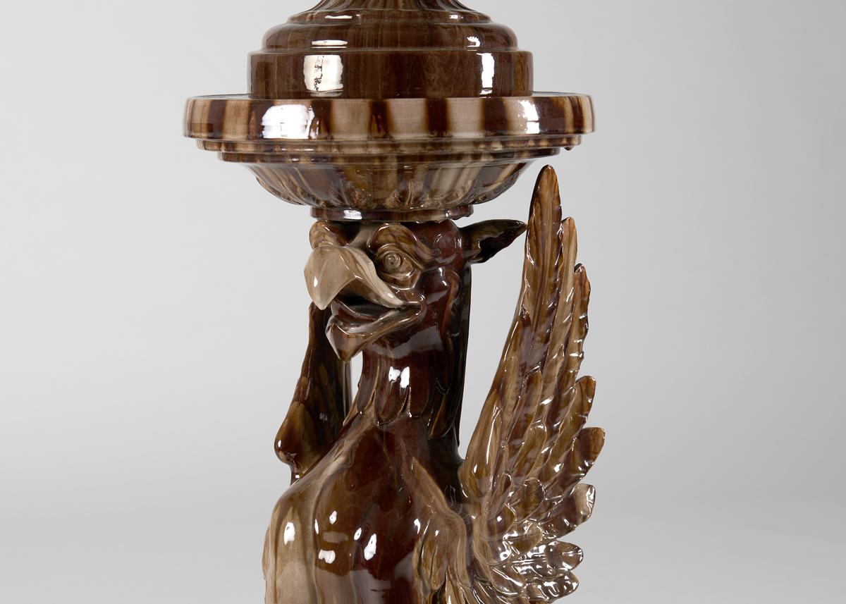 Late 19th Century Belle Époque Glazed Ceramic Majolica Jardinière on a Griffin-shaped Stand For Sale