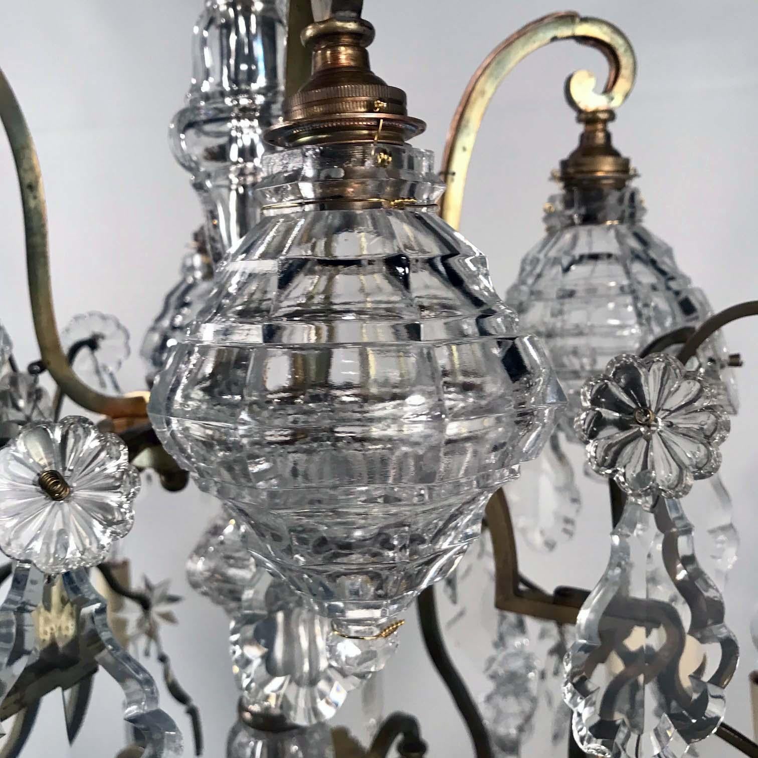 Lampadario a otto bracci in bronzo in stile Belle Epoque Luigi XV in vendita 4