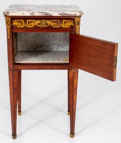 Table de nuit de style Louis XVI de la Belle Époque, 1910 c.