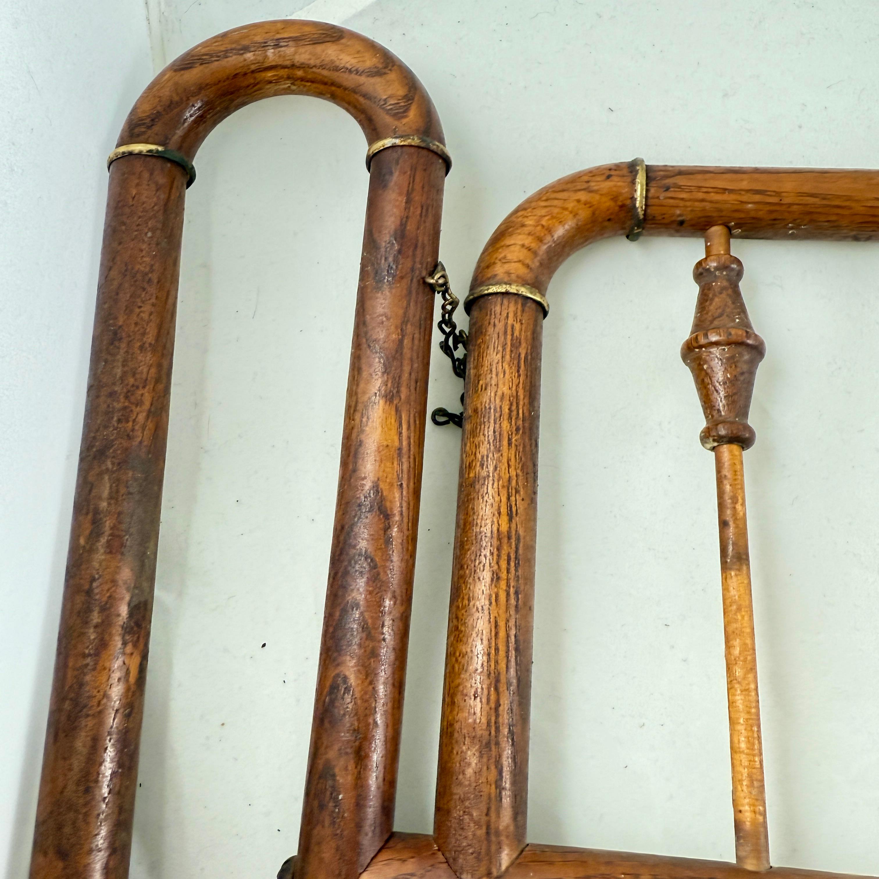 Belle Epoque Oak & Brass Hanging & Folding Hall Coat & Hat Rack For Sale 2