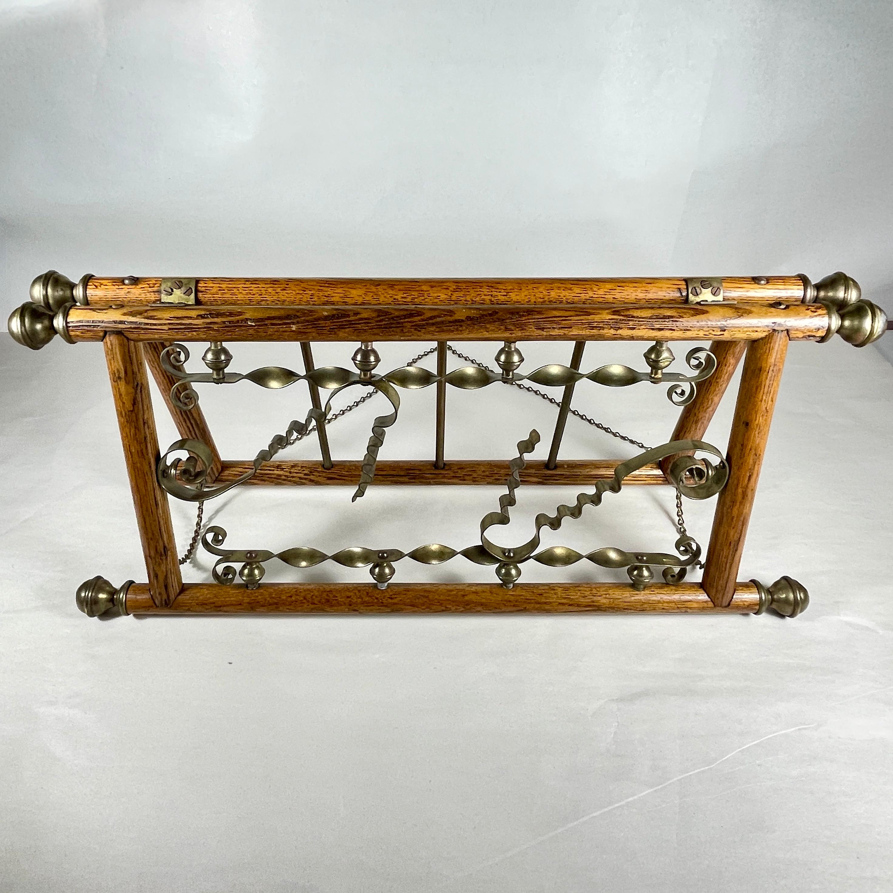 Belle Epoque Oak & Brass Hanging & Folding Newspaper Magazine Rack For Sale 10