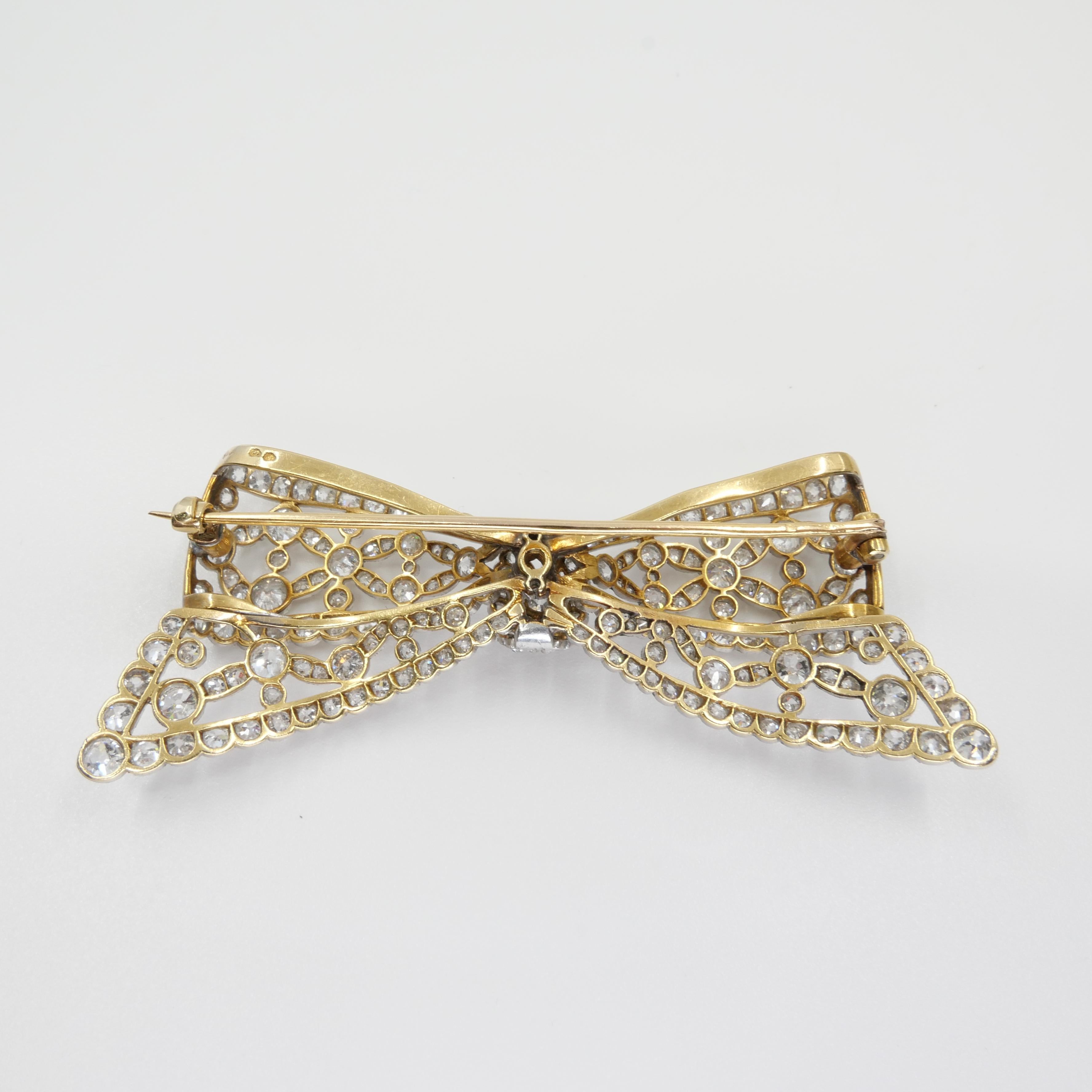 Belle Epoque Old Cut Diamond Bow Brooch. Circa 1910. In Good Condition In Hong Kong, HK
