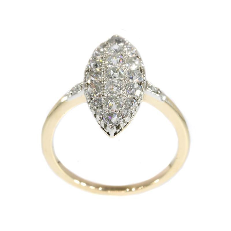 Belle Époque Old Mine Brilliant Cut Diamonds Engagement Ring In Excellent Condition For Sale In Antwerp, BE