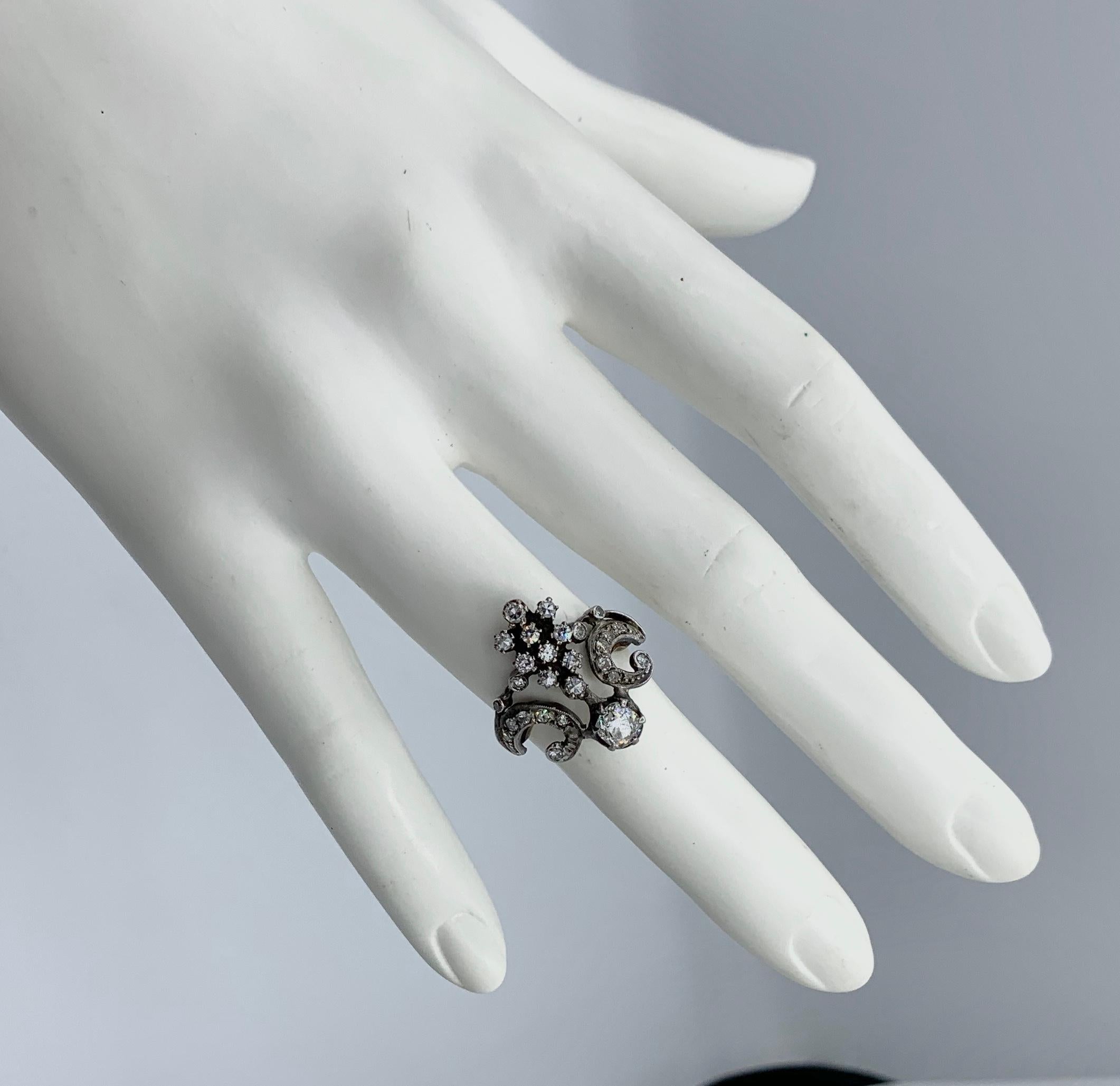 Belle Époque Belle Epoque Old Mine Cut Diamond Ring 18 Karat Gold Engagement Crown Tiara For Sale