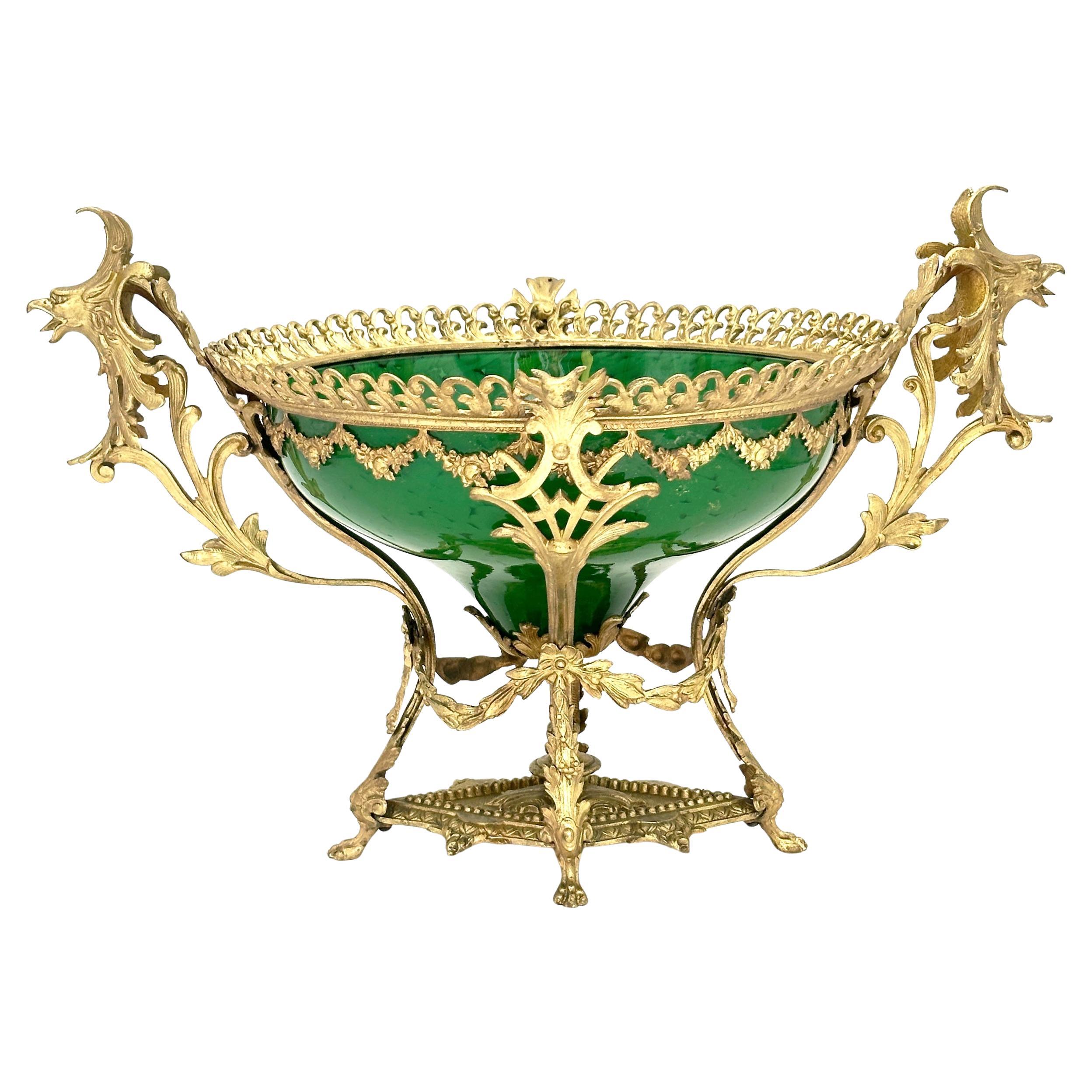 Centre de table Belle Époque en verre d'art de style Loetz, monté sur bronze doré, vers 1890