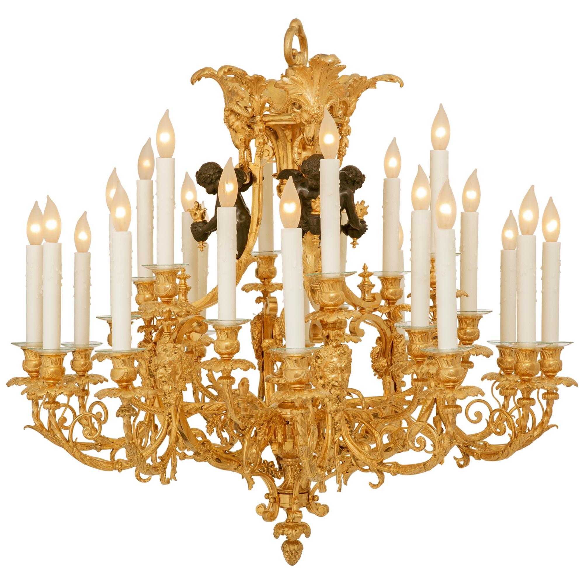 Luigi XV Lampadario in ormolu e bronzo patinato del periodo Belle Epoque Louis XV st. in vendita