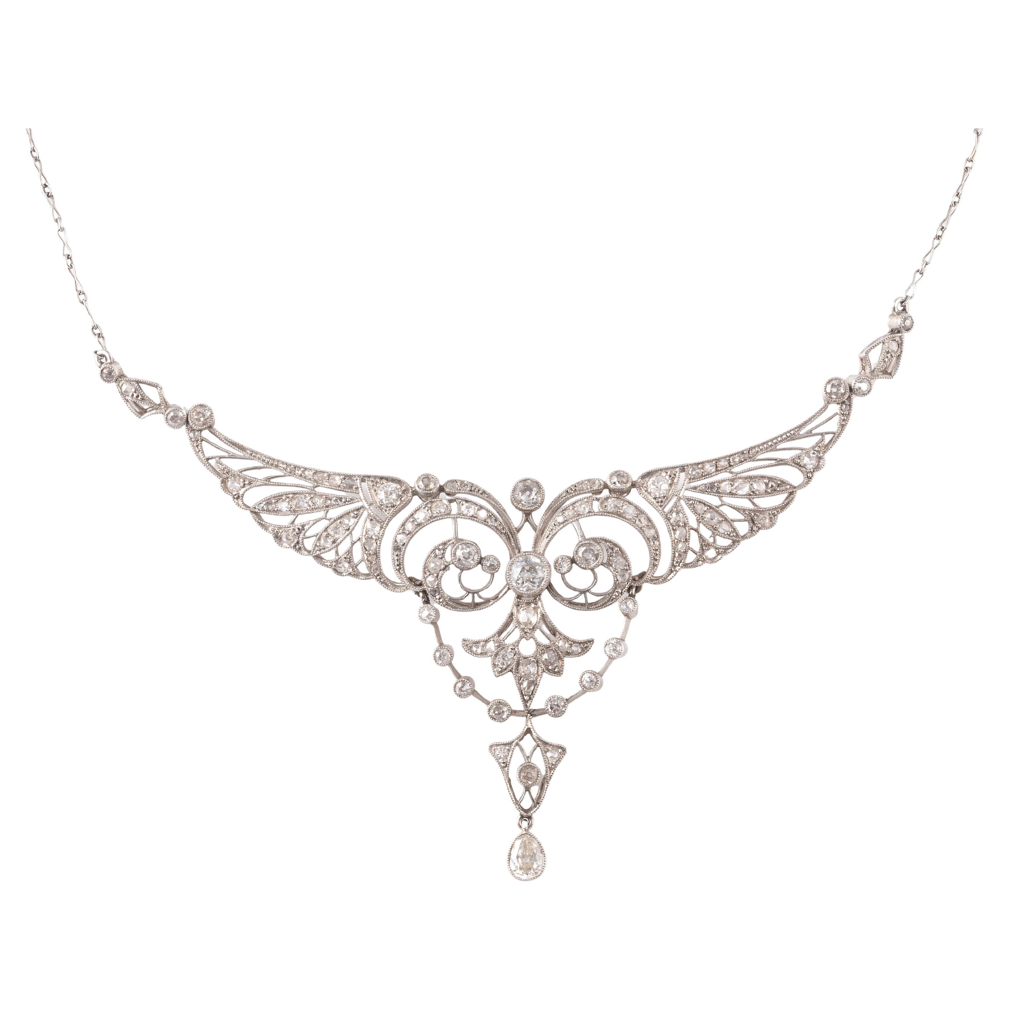 Belle Epoqué Platinum And Diamond Necklace circa 1910 In Good Condition For Sale In Firenze, IT