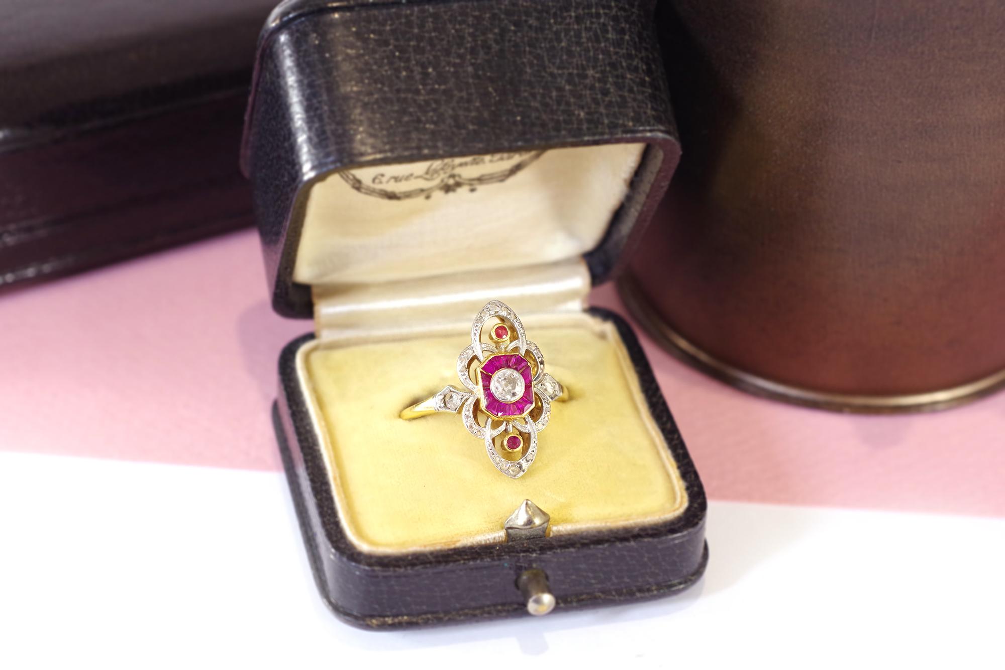 Belle Epoque Ruby Diamond Ring in Yellow Gold and Platinum, Wedding Ring For Sale 5