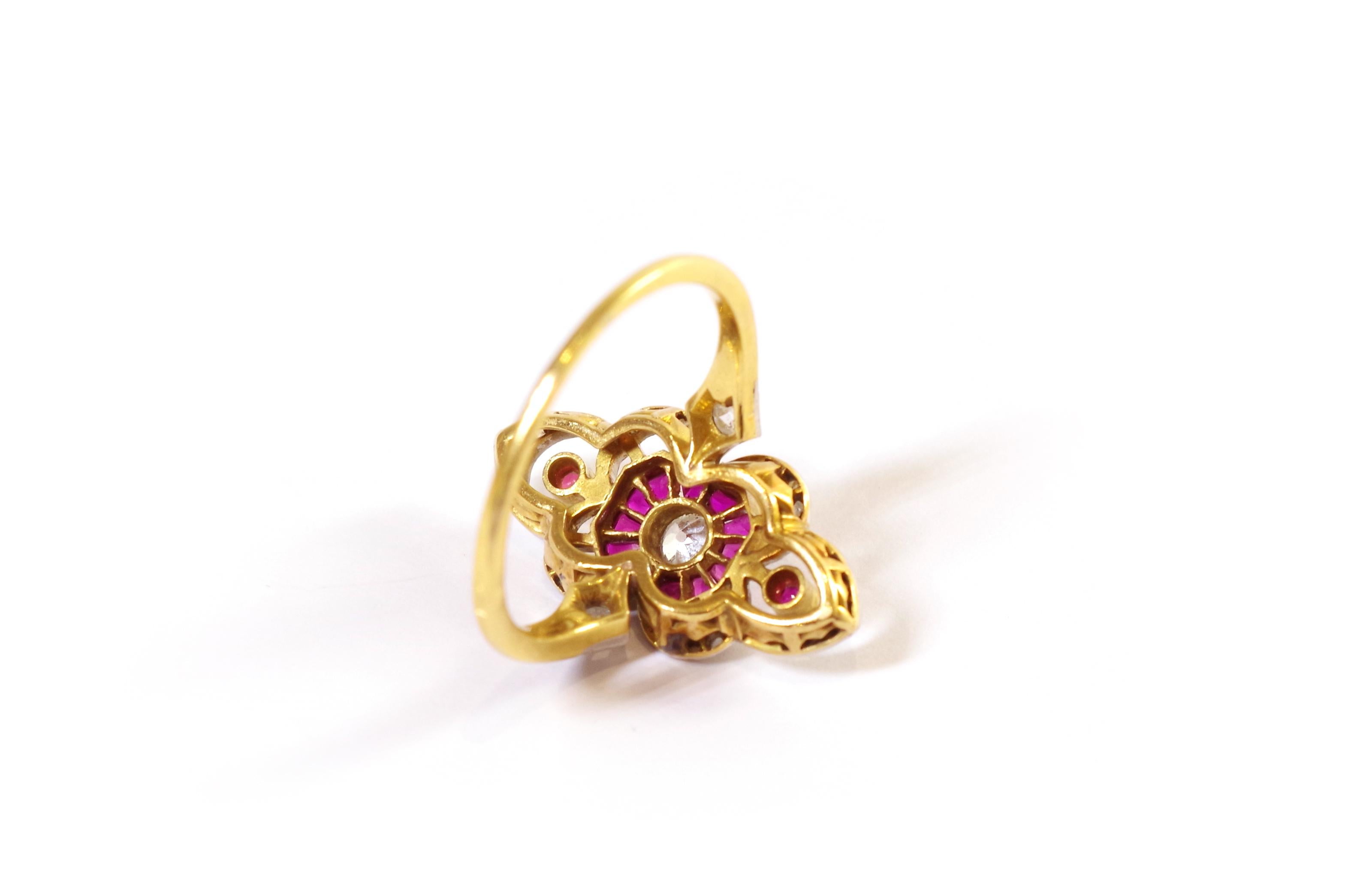 Belle Epoque Ruby Diamond Ring in Yellow Gold and Platinum, Wedding Ring In Fair Condition For Sale In PARIS, FR