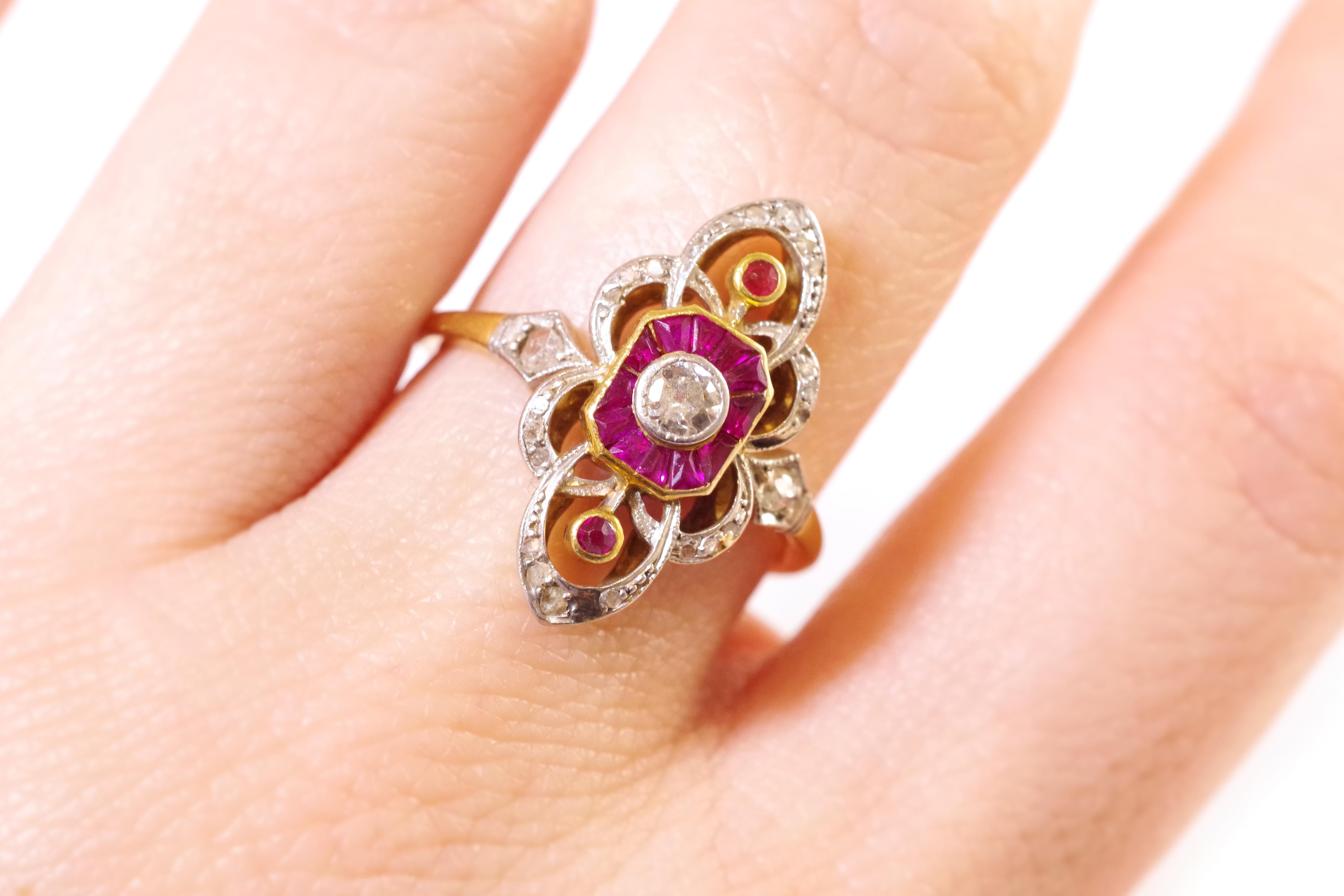 Belle Epoque Ruby Diamond Ring in Yellow Gold and Platinum, Wedding Ring For Sale 3