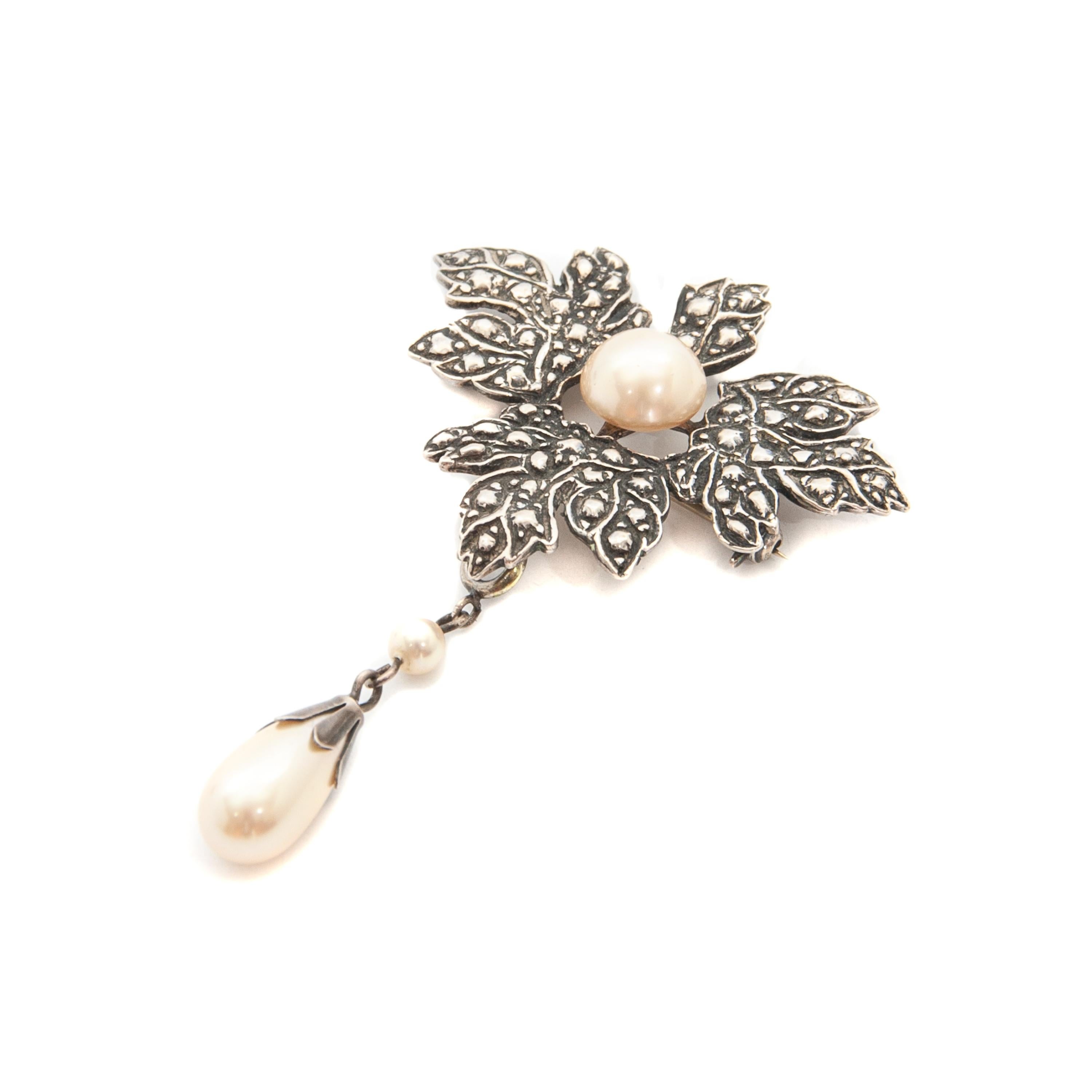 Silver Maple Leaf Pearl Pendant Brooch 1