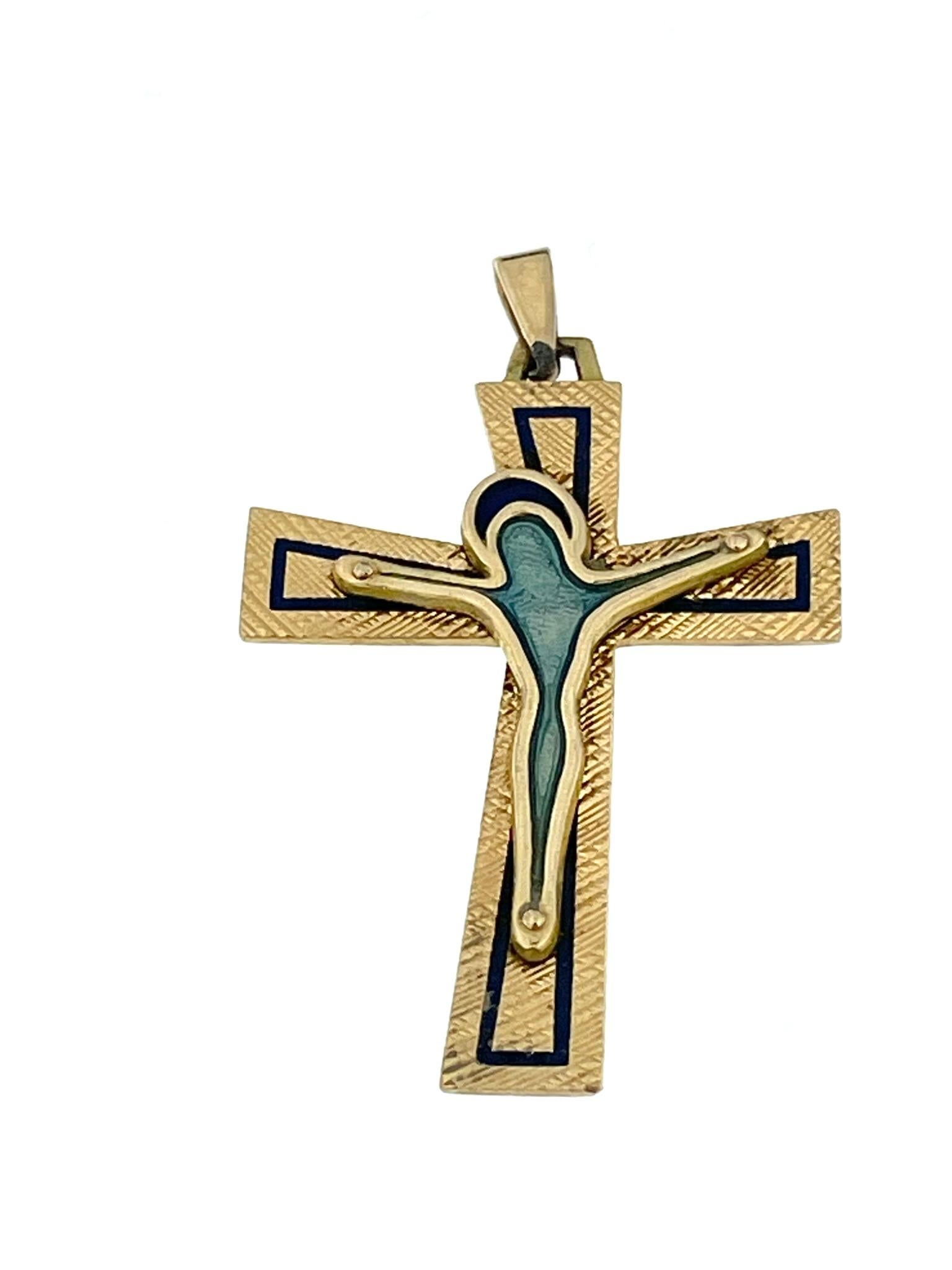 The Belle-Époque Spanish Crucifix is a remarkable piece of religious jewelry characterized by its historical aesthetic and meticulous craftsmanship. 

This crucifix is crafted from 18-karat yellow gold, a choice that not only imparts a rich, warm