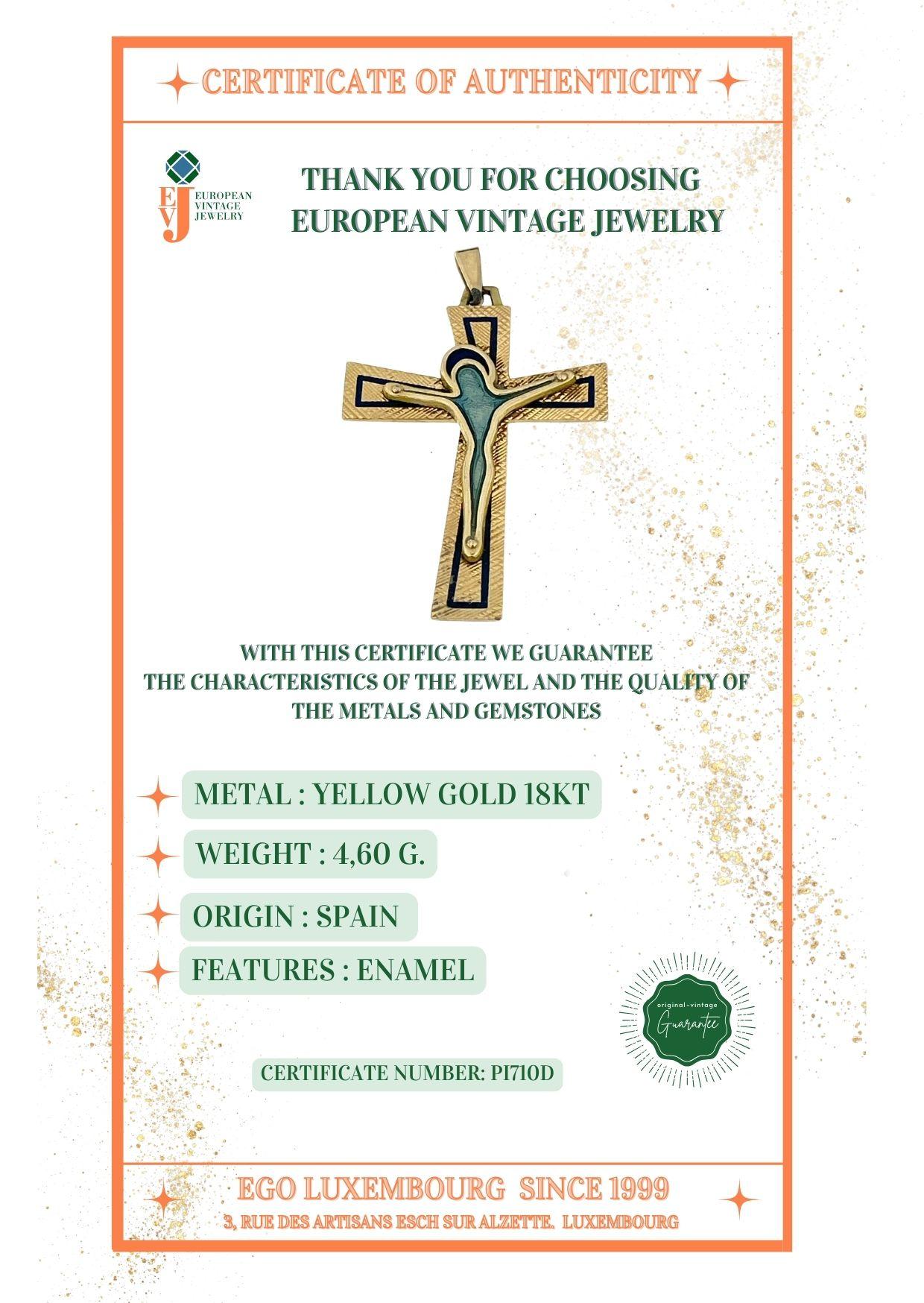 Belle-Epoque Spanish Crucifix 18 karat Yellow Gold with Enamel For Sale 1