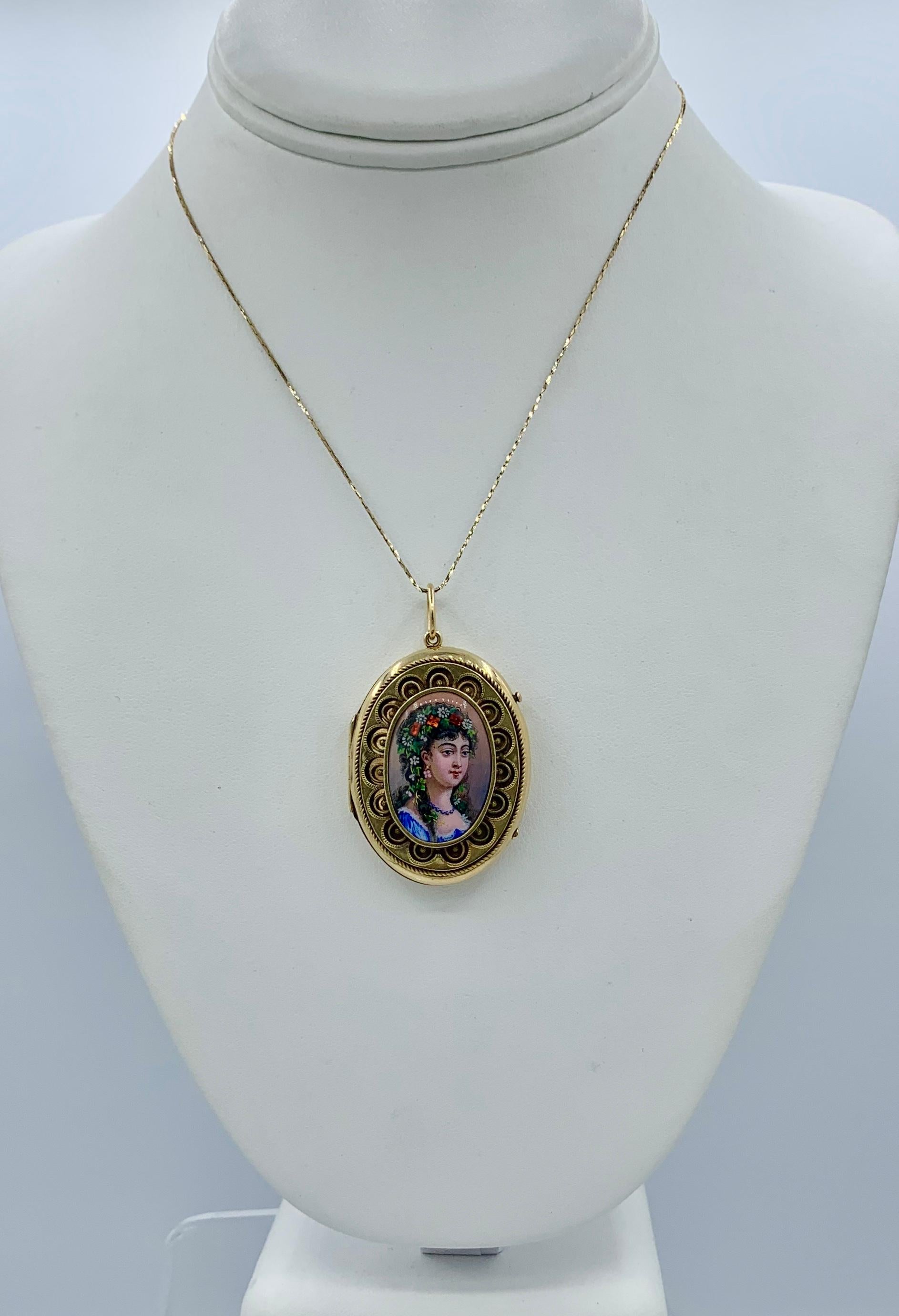 Belle Epoque Schweizer Emaille Porträt Medaillon Halskette 14 Karat Gold (Viktorianisch)