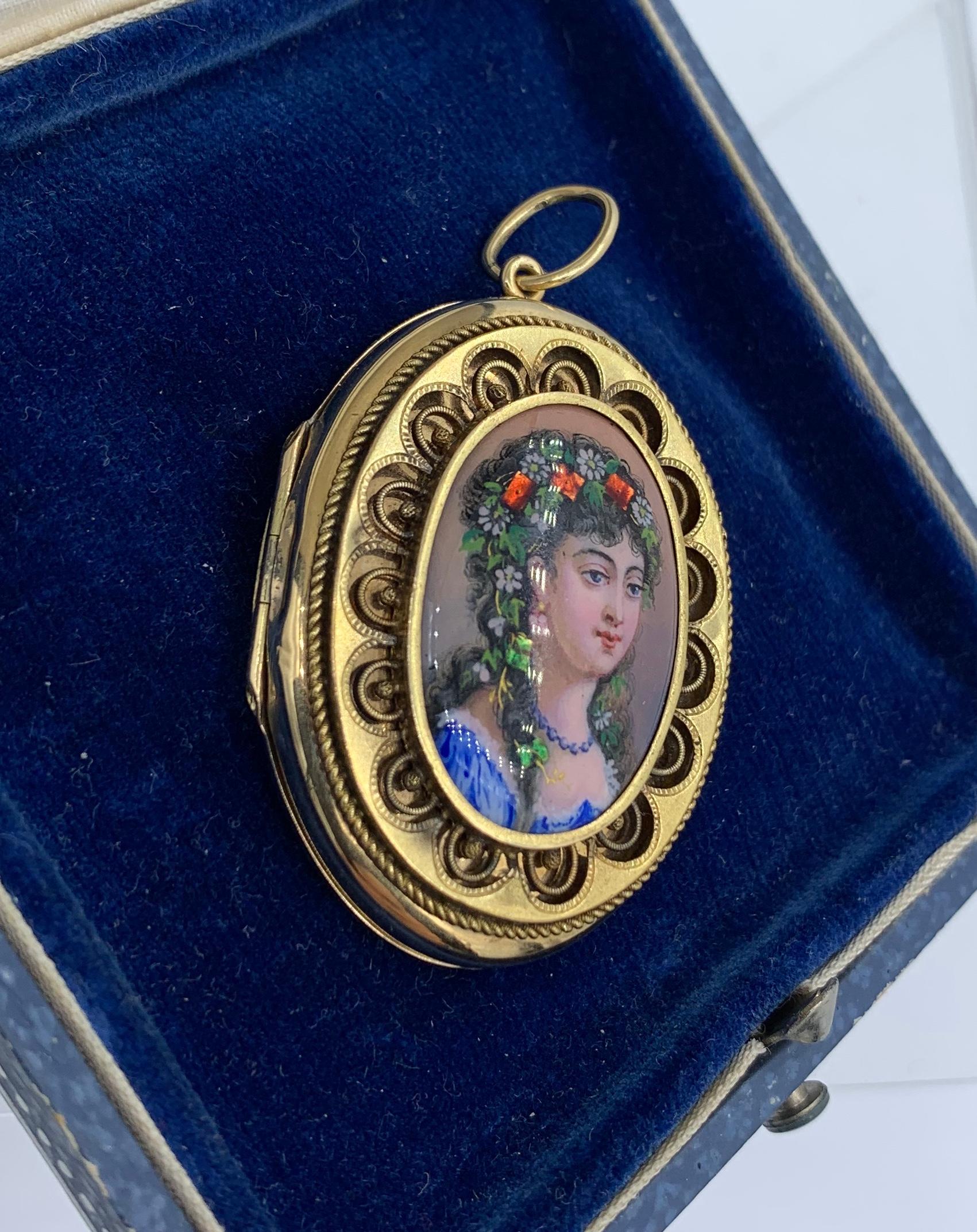 Women's Belle Epoque Swiss Enamel Portrait Locket Necklace 14 Karat Gold