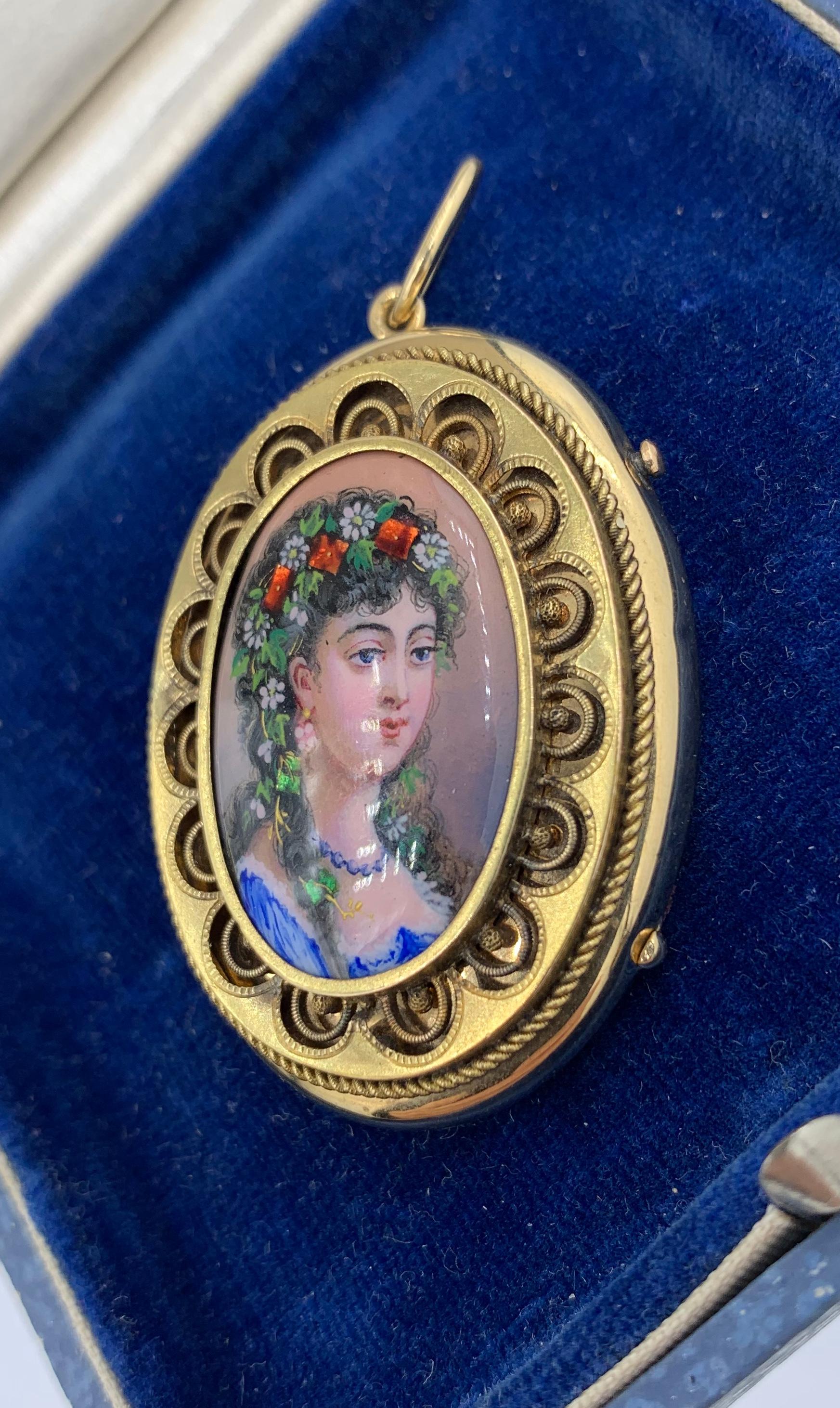 Belle Epoque Swiss Enamel Portrait Locket Necklace 14 Karat Gold 4