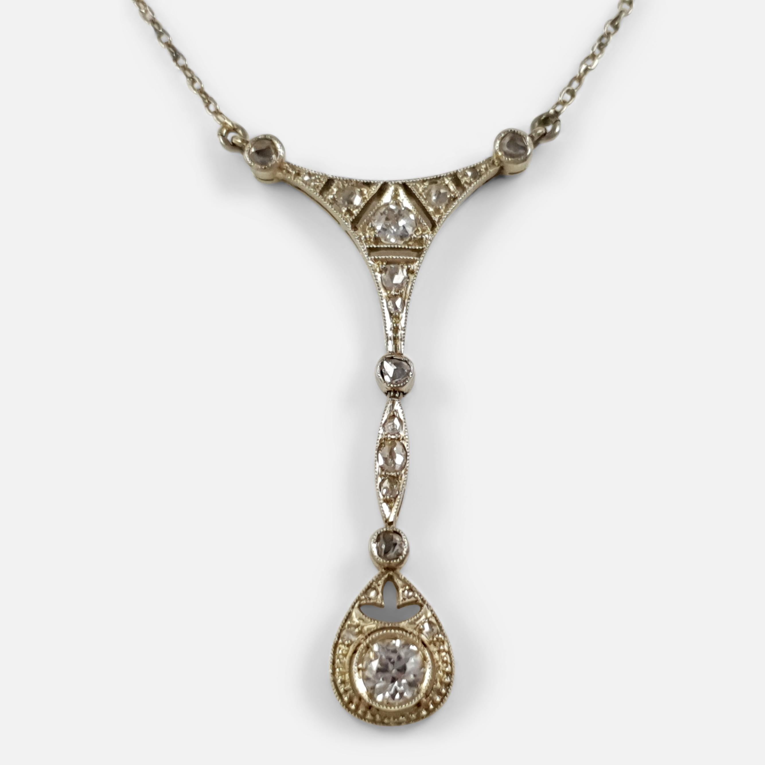 Belle Époque White Gold and Diamond Pendant Necklace, circa 1905 In Good Condition In Glasgow, GB