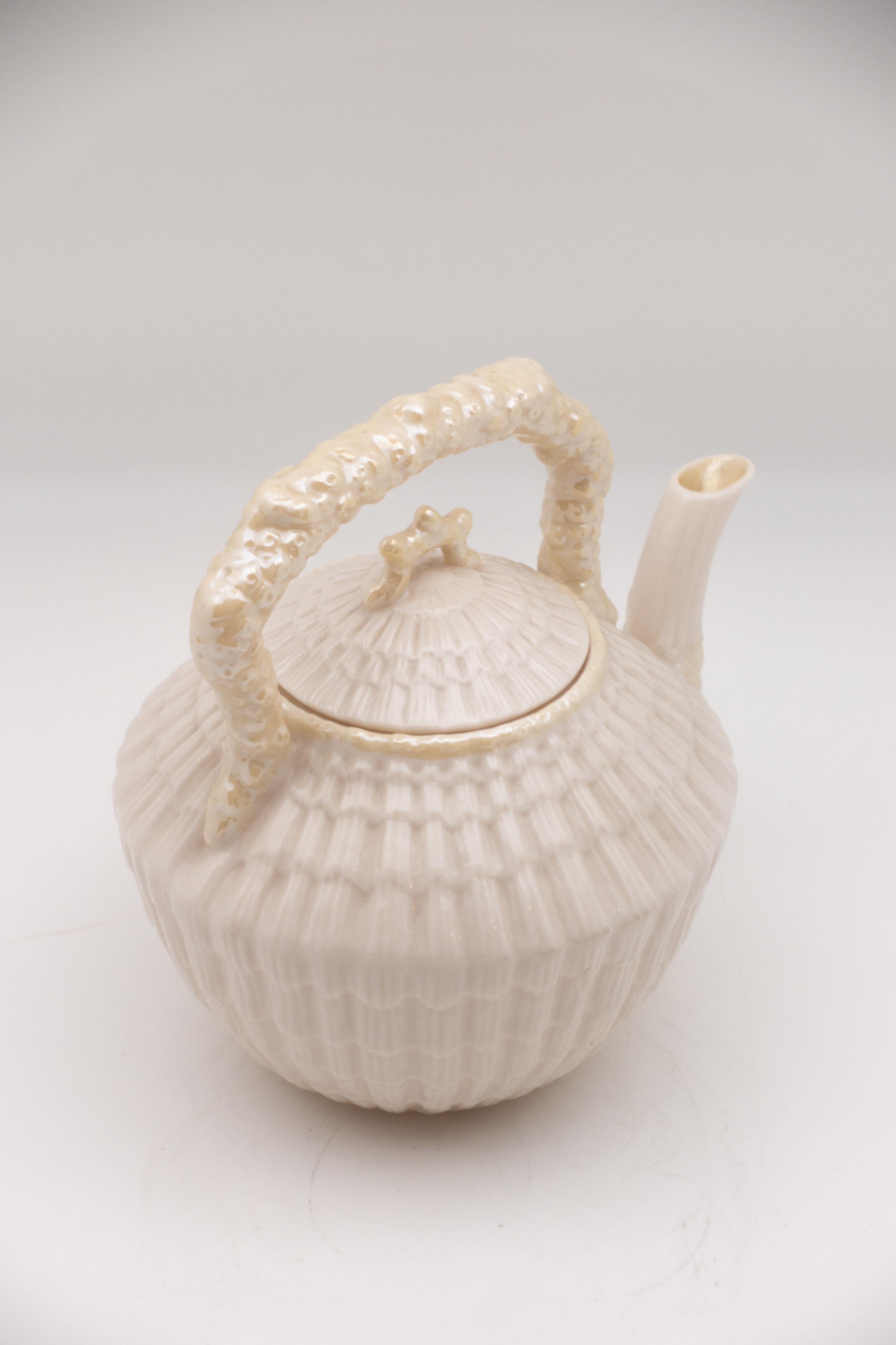 Vintage Belleek teapot/kettle with coral motif. Green mark on base from 6th period (1965-1980).