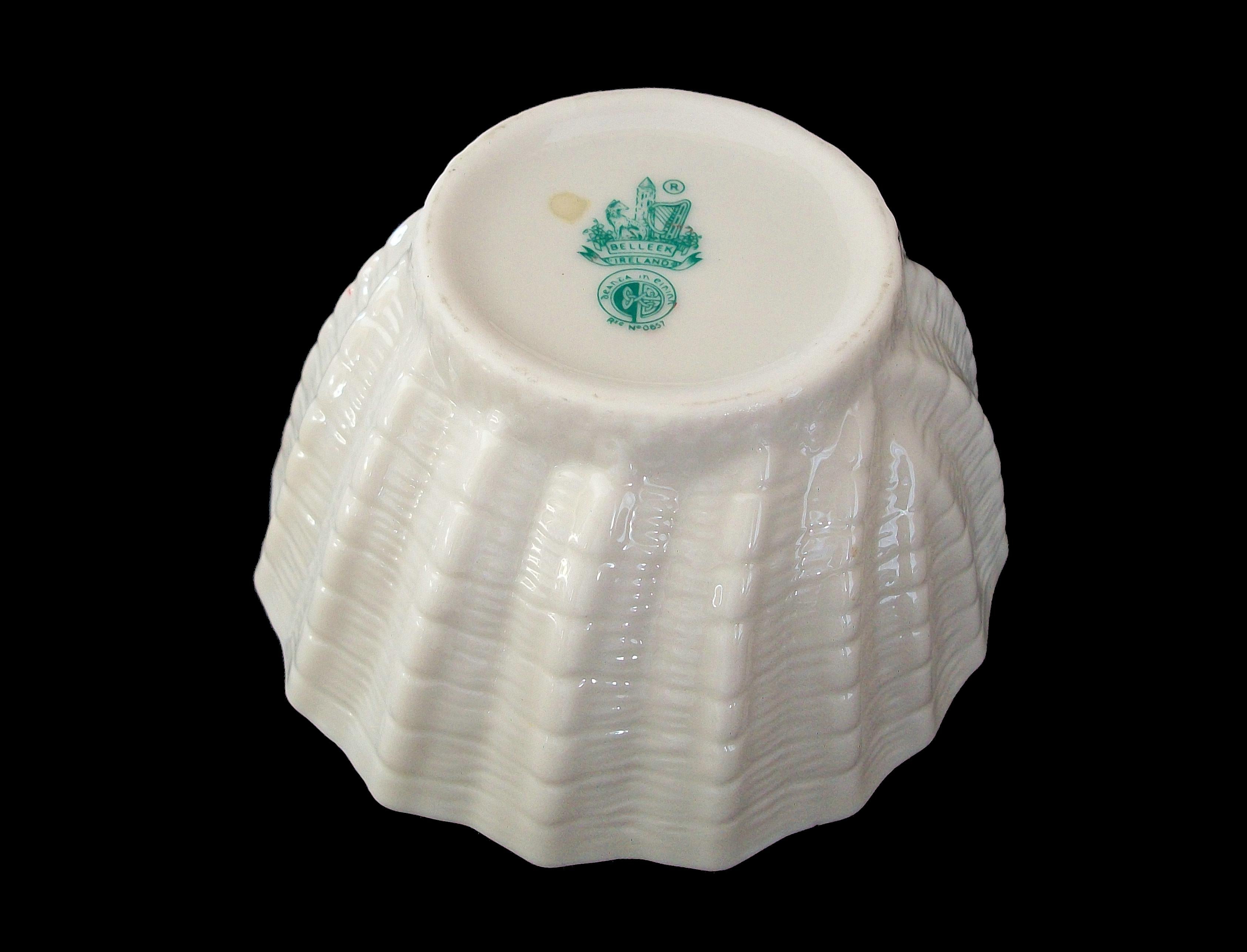 BELLEEK - 'Neptune' - Ceramic Cream Jug & Sugar Bowl - Ireland - Circa 1955-1980 3