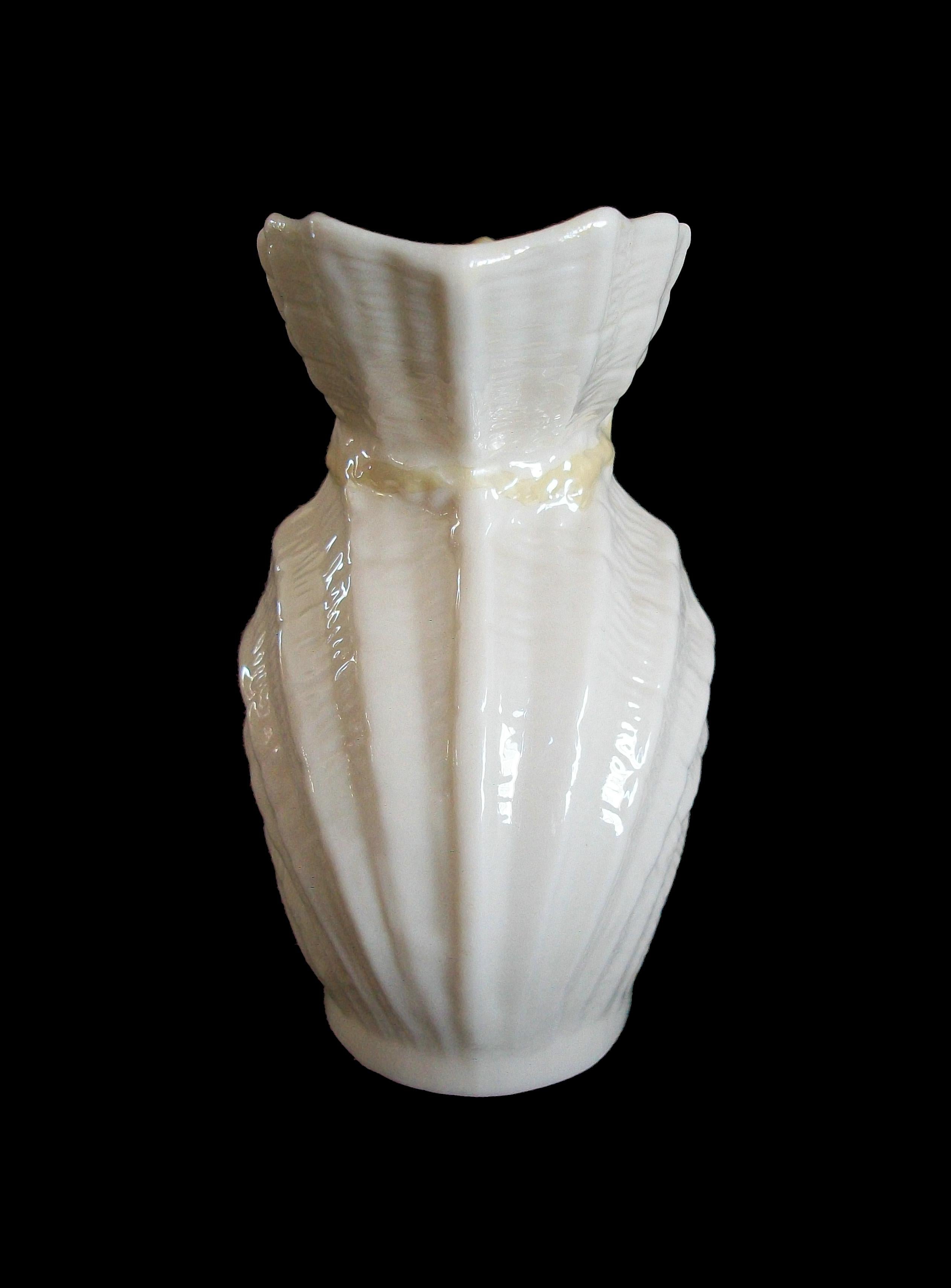 Irish BELLEEK - 'Neptune' - Ceramic Cream Jug & Sugar Bowl - Ireland - Circa 1955-1980