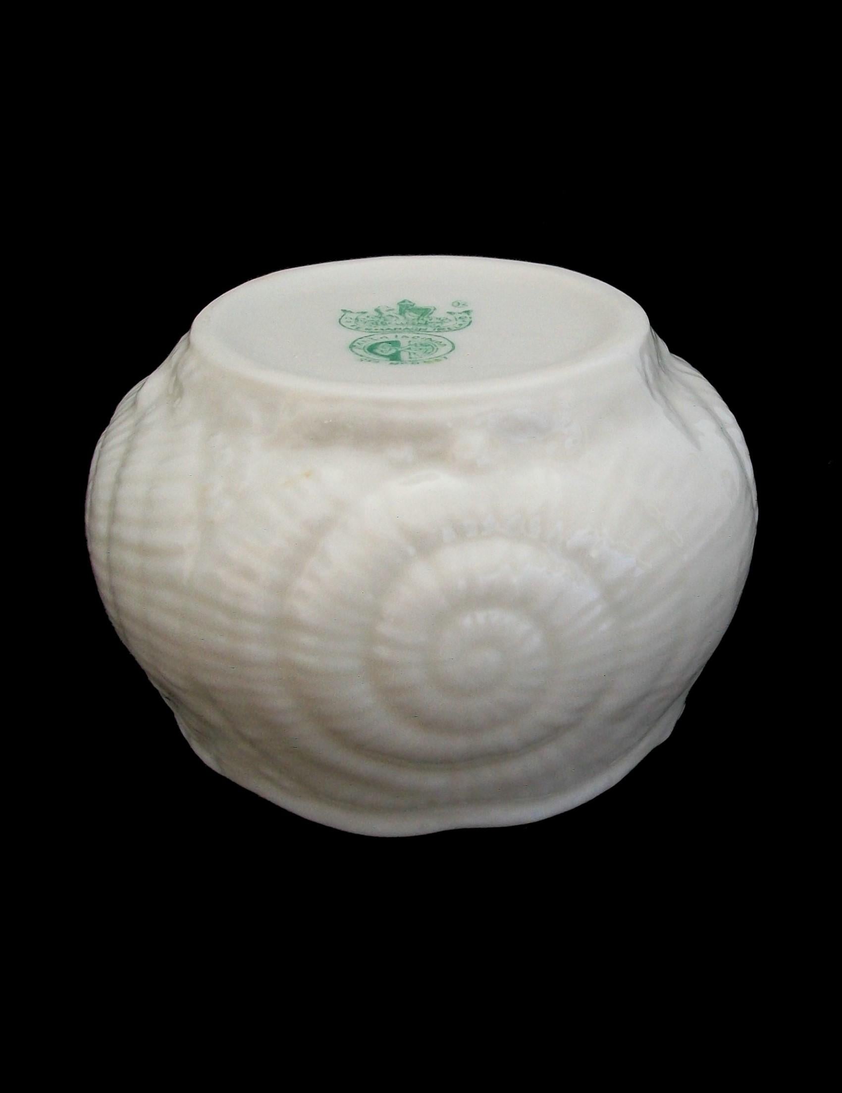Victorian Belleek - 'Neptune' - Ceramic Sugar Bowl - Ireland - circa 1965-1980 For Sale