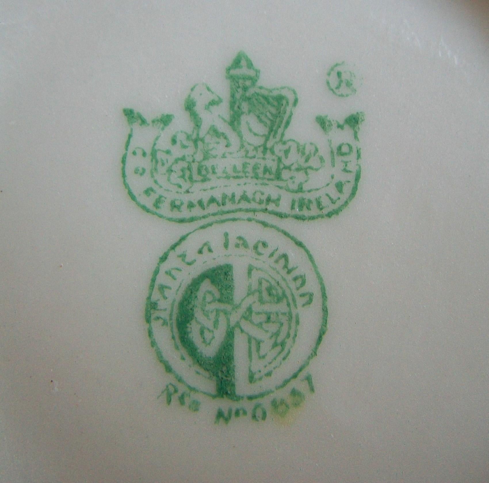 Porcelaine Belleek - 'Neptune' - Sucrier en céramique - Irlande - circa 1965-1980 en vente