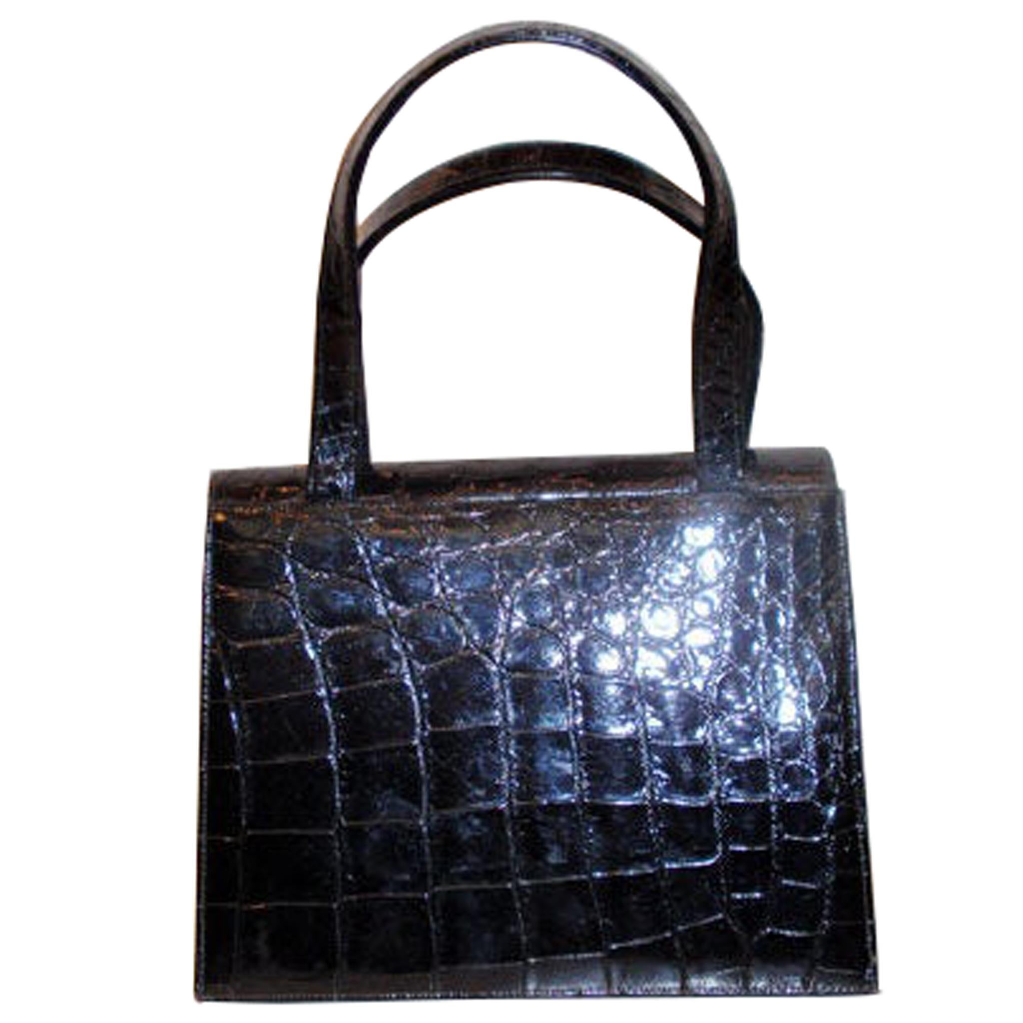 Bellesto Crocodile Handbag, Circa 1960's In Good Condition For Sale In Los Angeles, CA