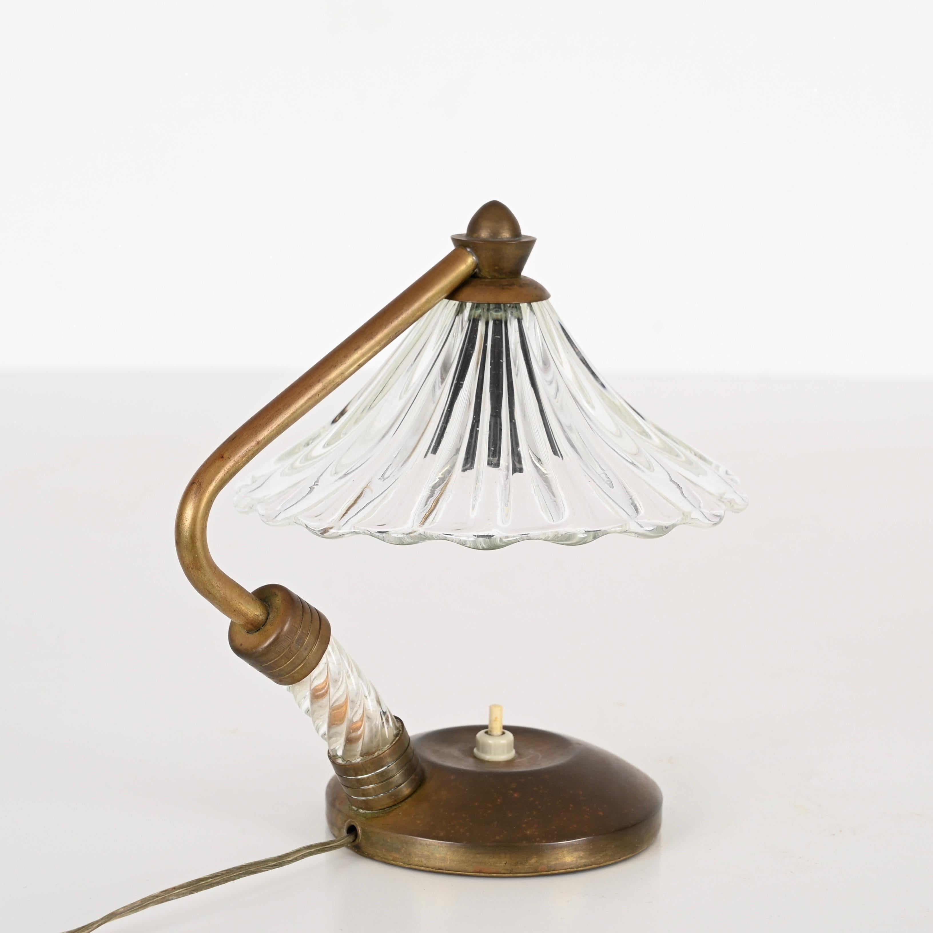 Bellflower Table Lamp in Murano Glass and Brass by Ercole Barovier, Italy 1940s For Sale 3