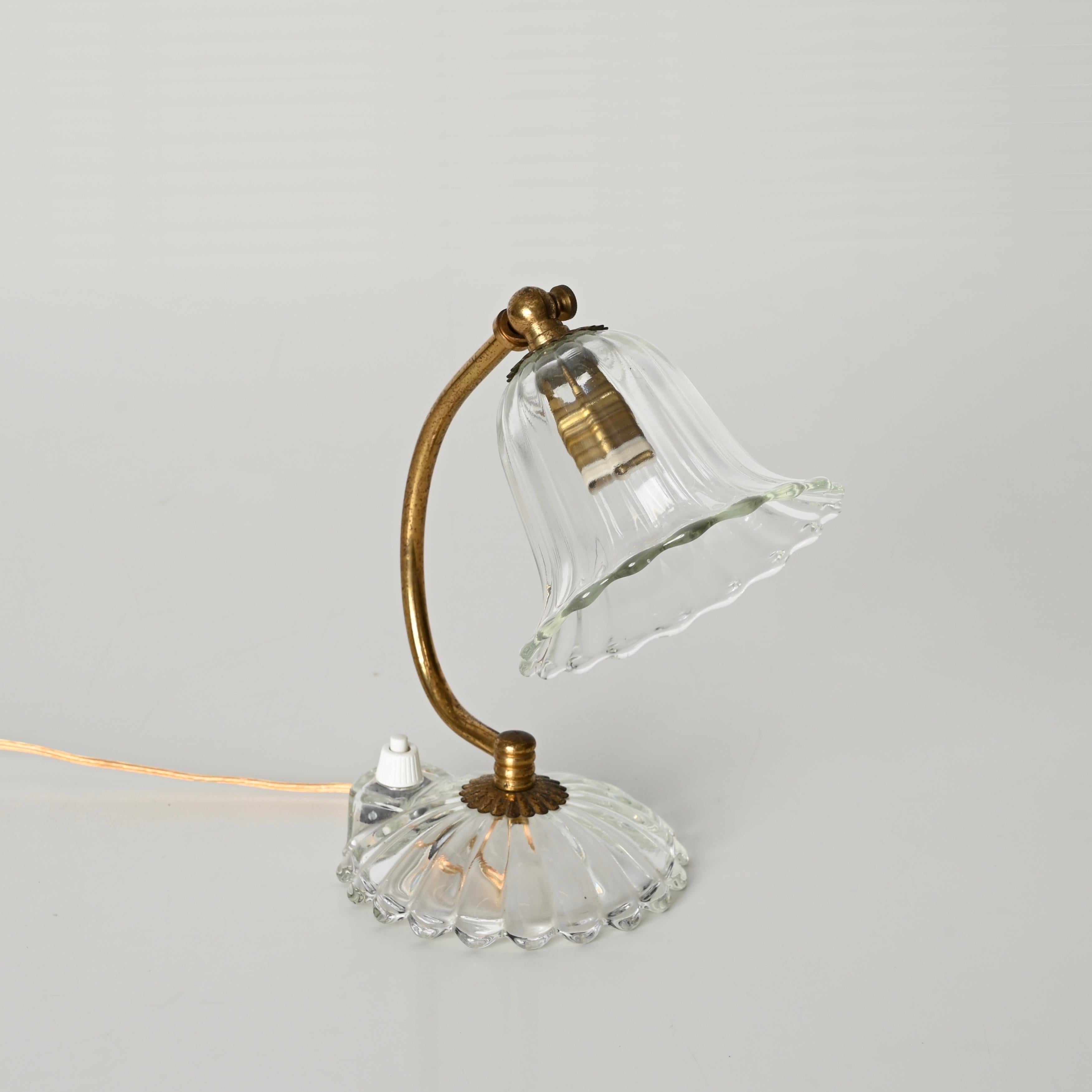 Bellflower Tischleuchte aus Murano-Glas und Messing von Ercole Barovier, Italien 1940er Jahre im Angebot 3