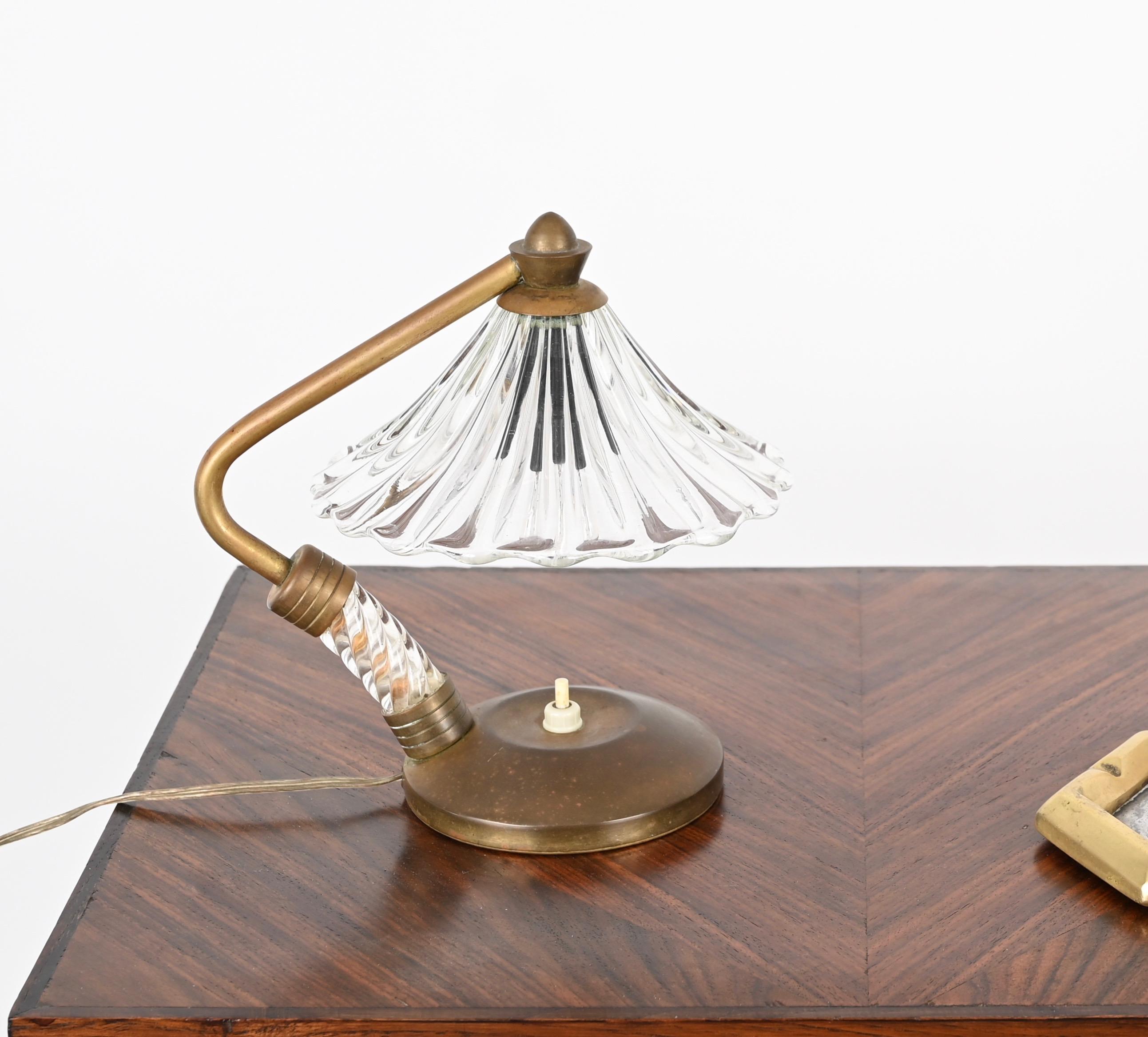 Lampe de table Bellflower en verre de Murano et laiton par Ercole Barovier, Italie, années 1940 en vente 7