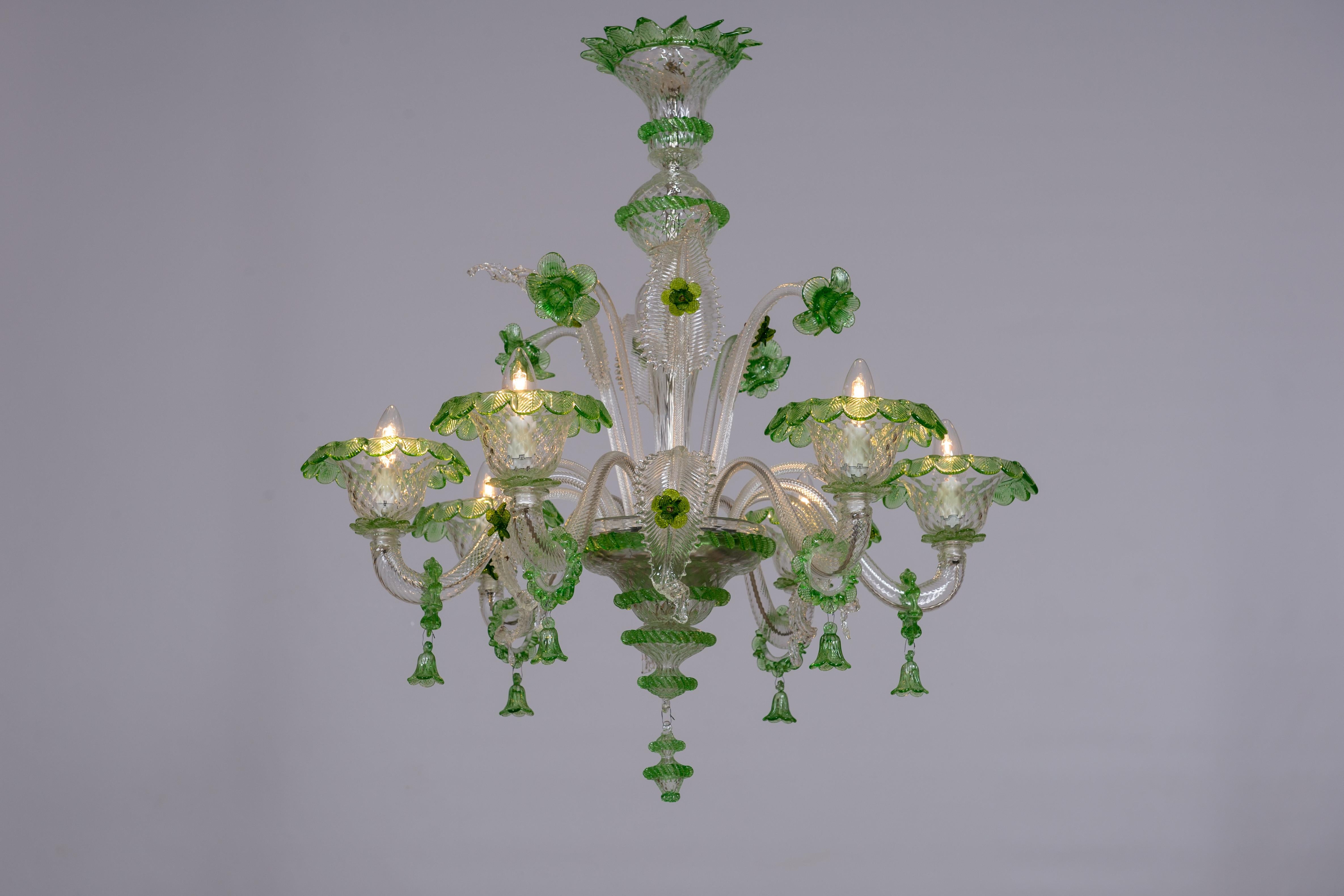 Bellflowers Rezzonico Chandelier in Green Murano Glass Venice Italy 21st century For Sale 12