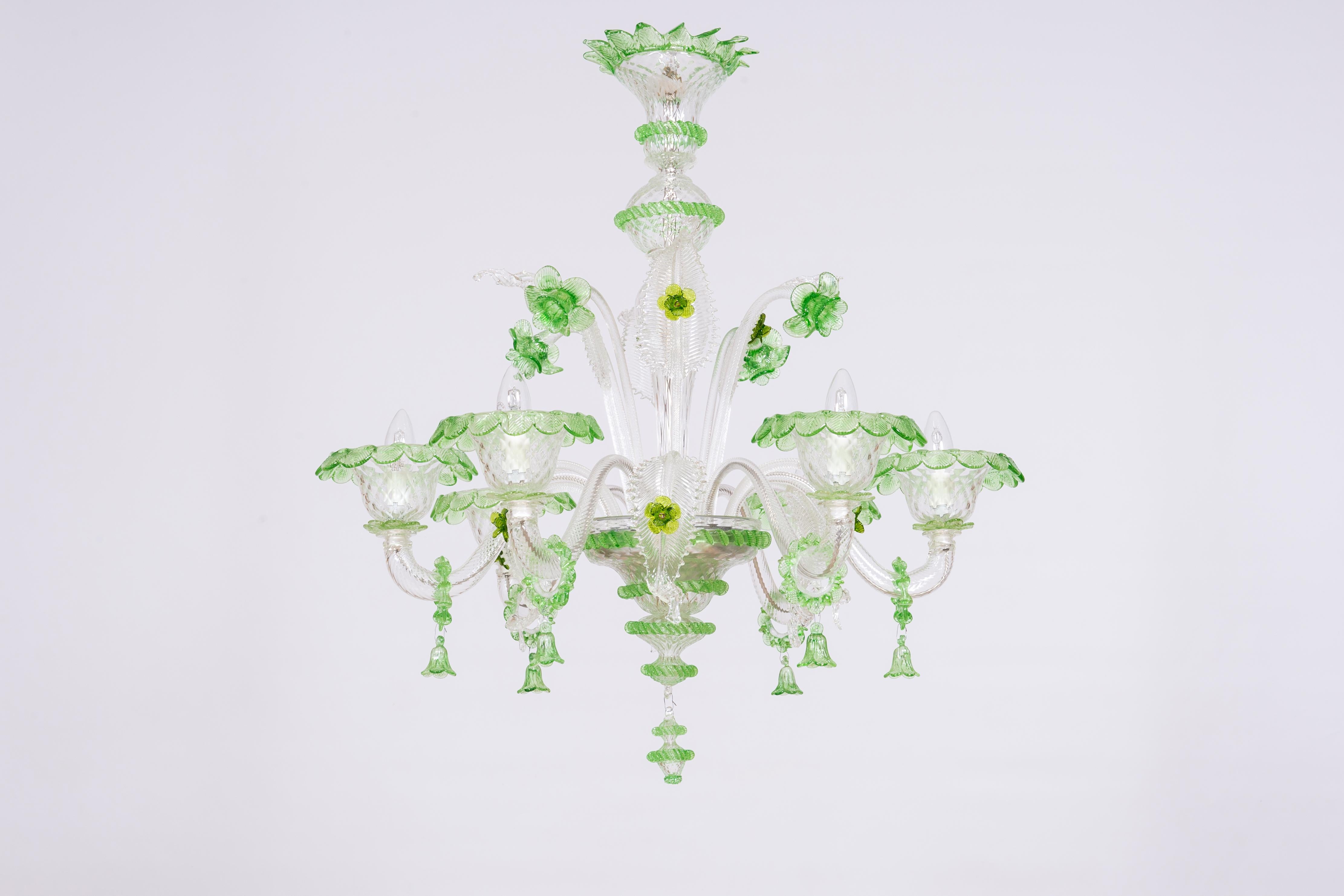 Bellflowers Rezzonico Chandelier in Clear and Green Murano Glass Venice Italy, 21st century.

Entirely handmade of blown Murano glass, this chandelier is an original work of art by the Italian artist and designer Giovanni Dalla Fina. Produced in