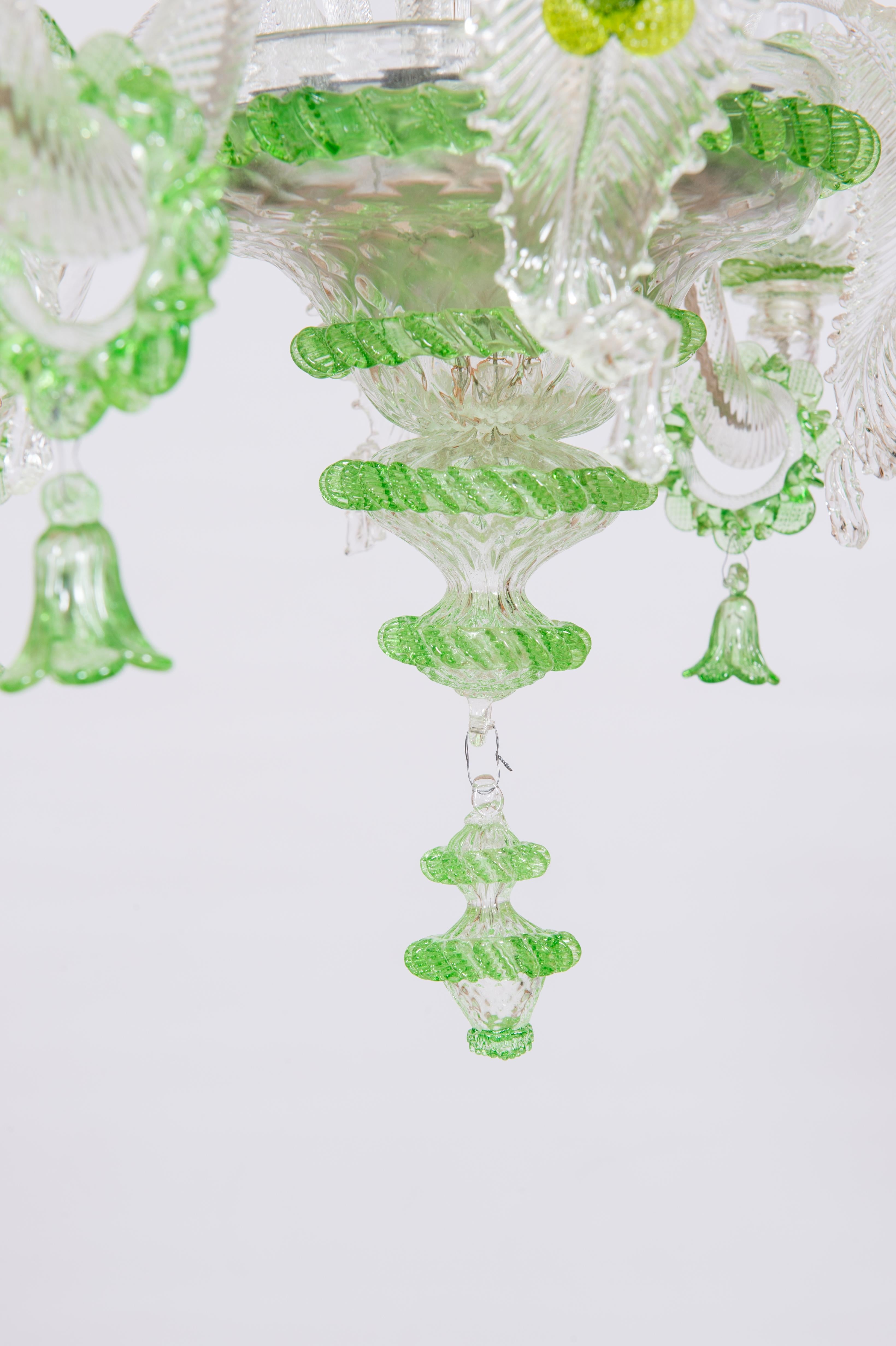 Rococo Lustre Bellflowers Rezzonico en verre Murano vert Venise Italie 21e siècle en vente