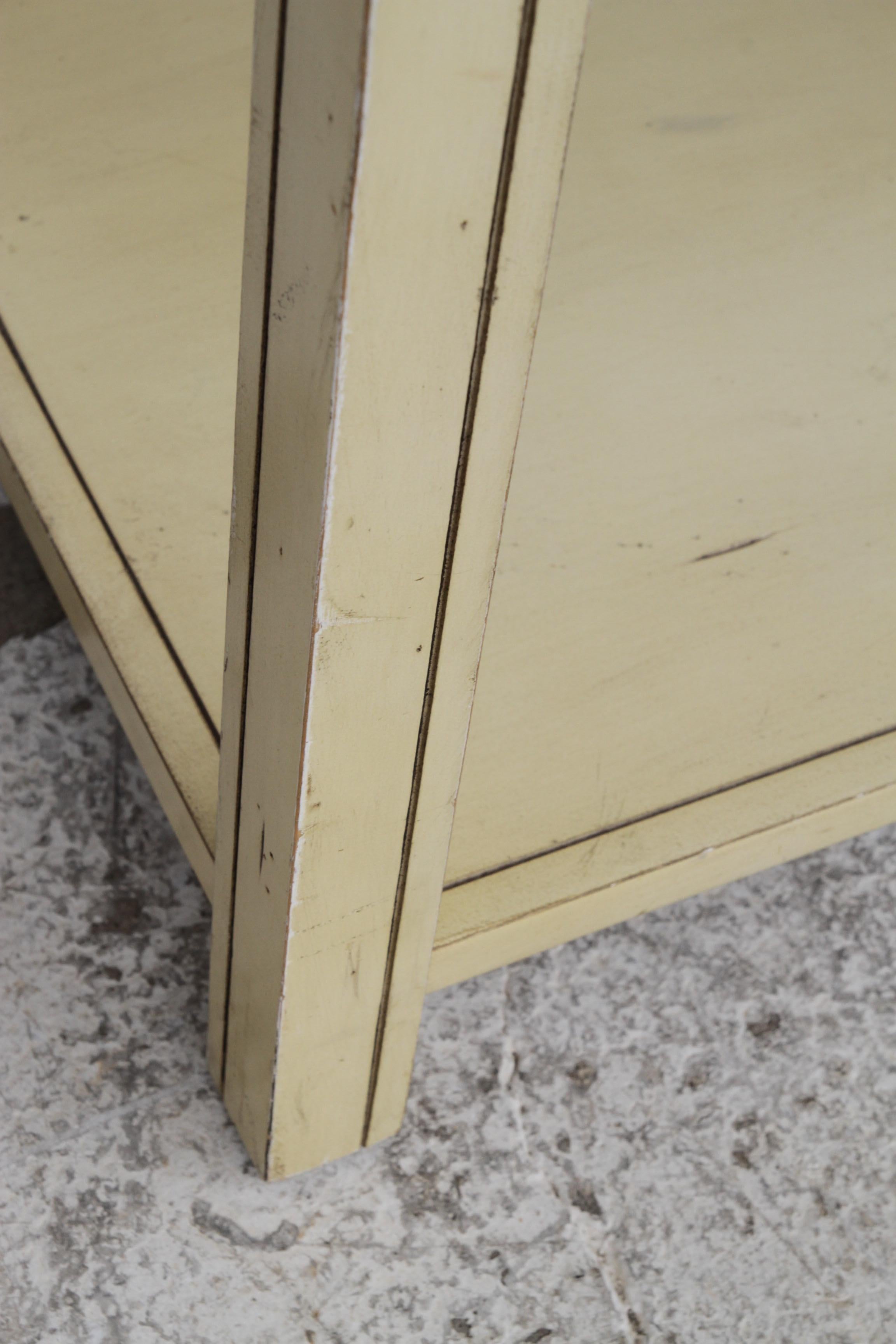 Consola rectangular de almacenamiento Bellhaven Coastal Cottage Alabastro en venta 4