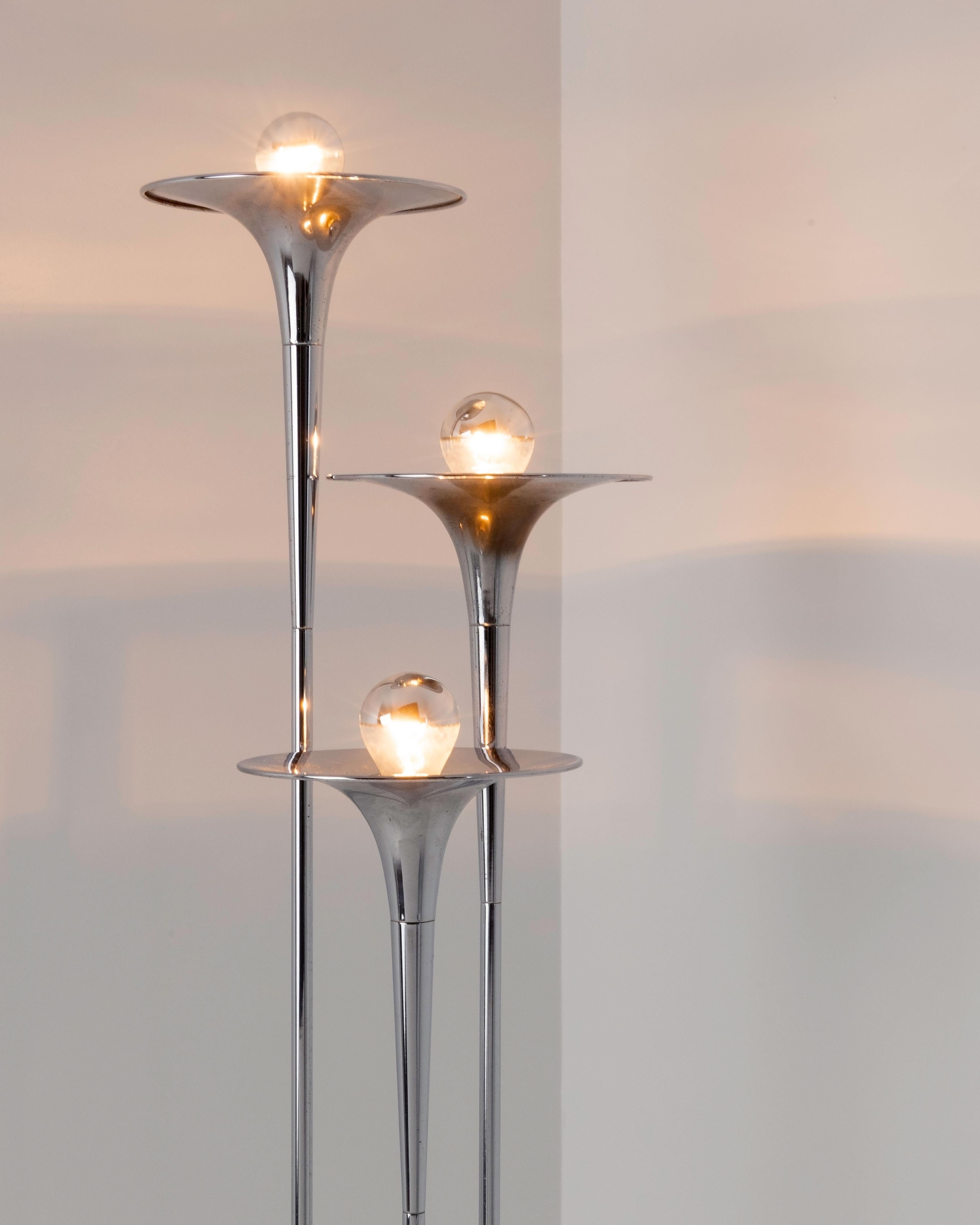 Mid-Century Modern 'Bellini' Triple Trumpet Floor Lamp - Tony Paul For Sale
