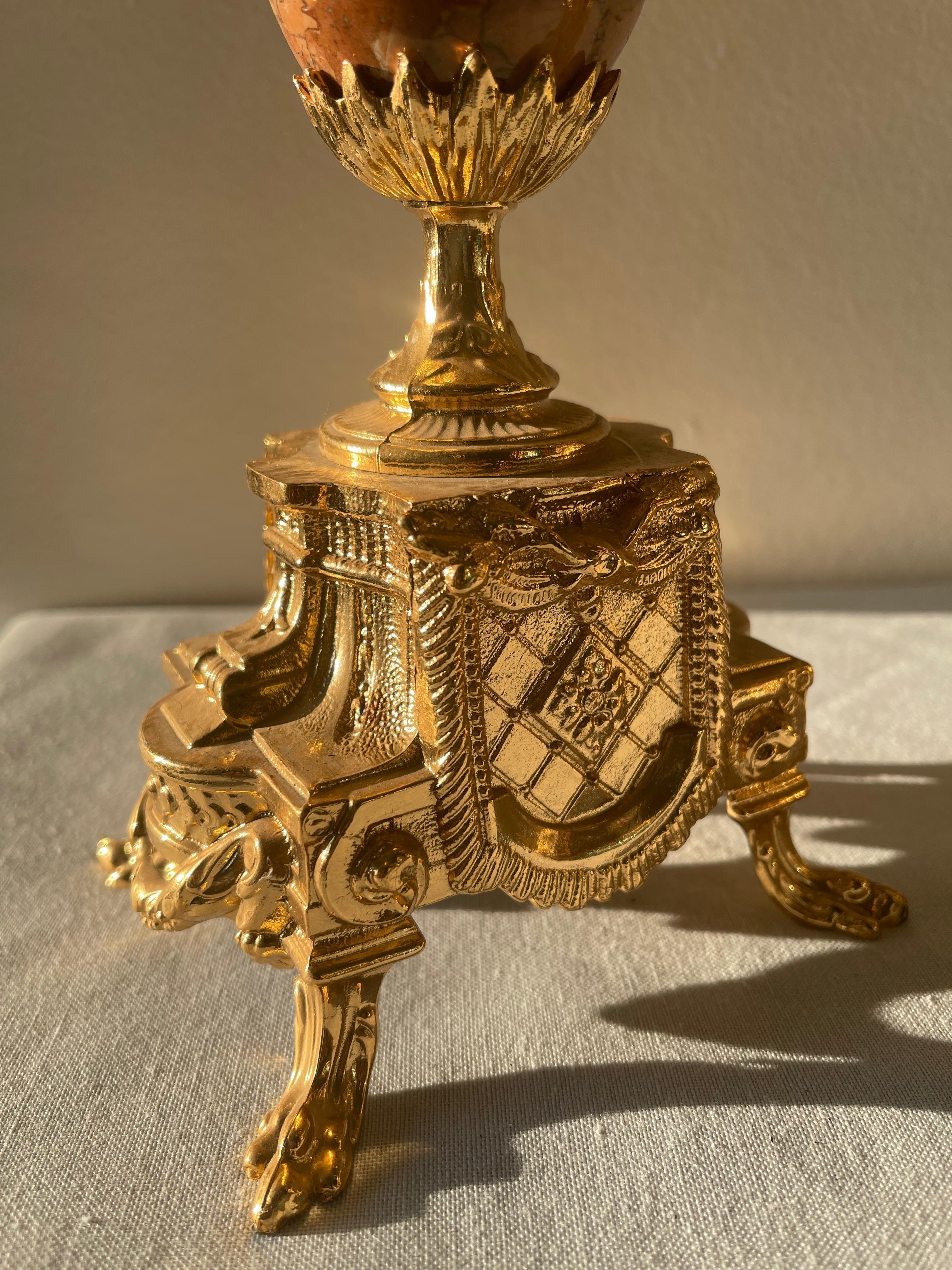 Beautiful Pair of French-style five-flame gilt bronze candelabra For Sale 1