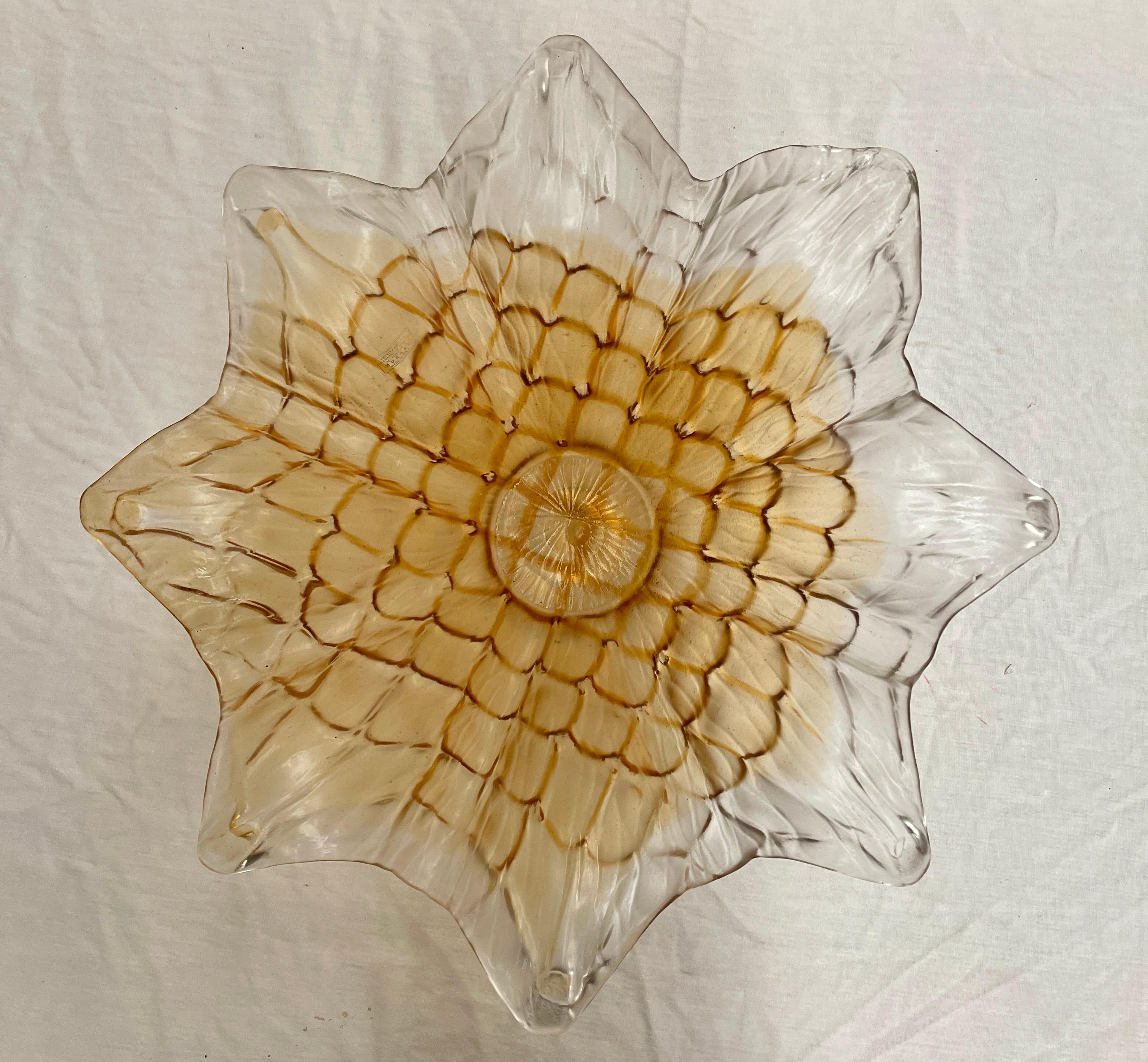 Hand-Crafted Beautiful vintage Italian mura glass centerpiece by Domenico Rugiano For Sale