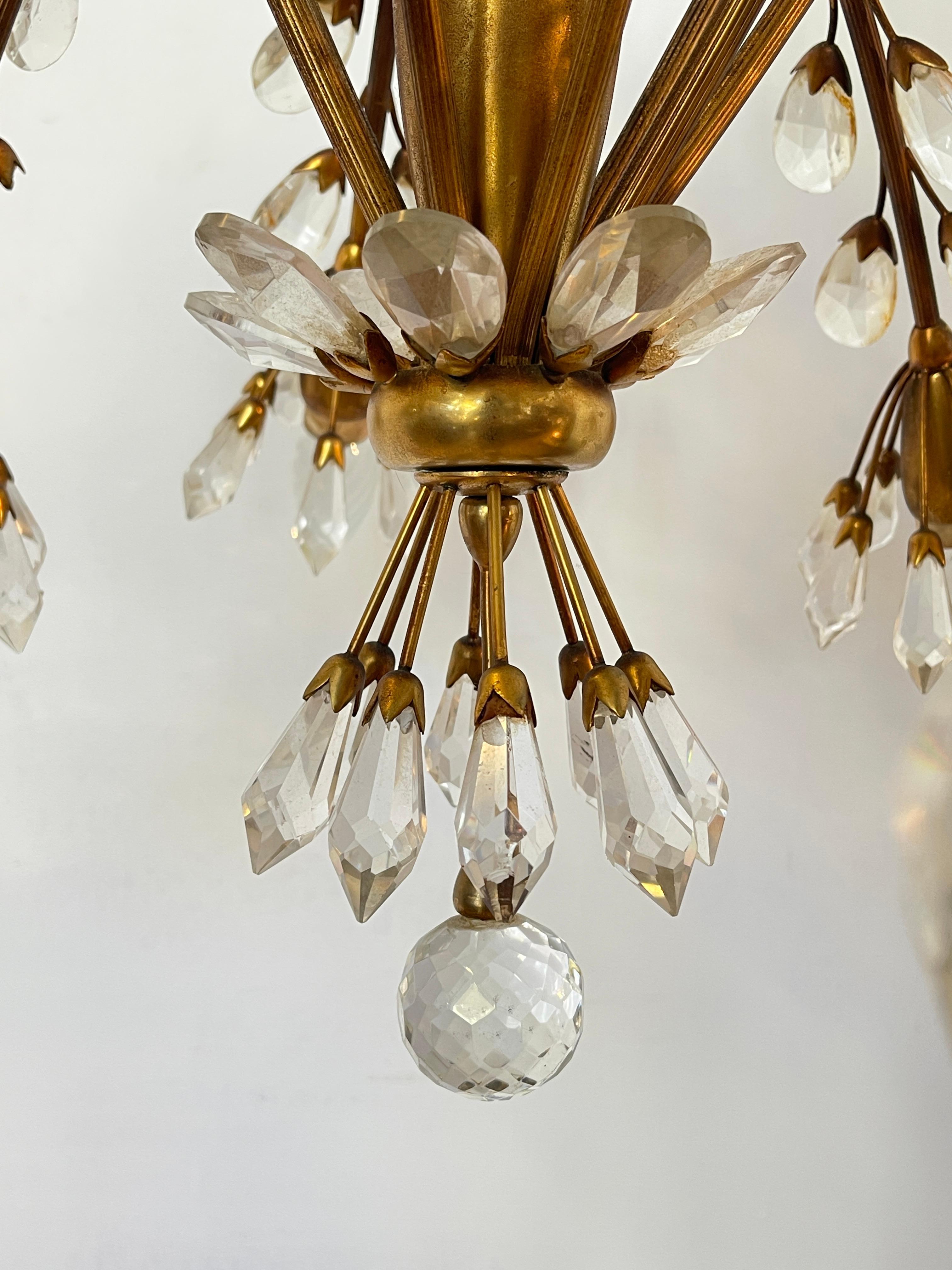 Bellisimo lampadario vintage in ottone e gocce di vetro anni '50 italian en Bueno estado para la venta en Cantù, IT