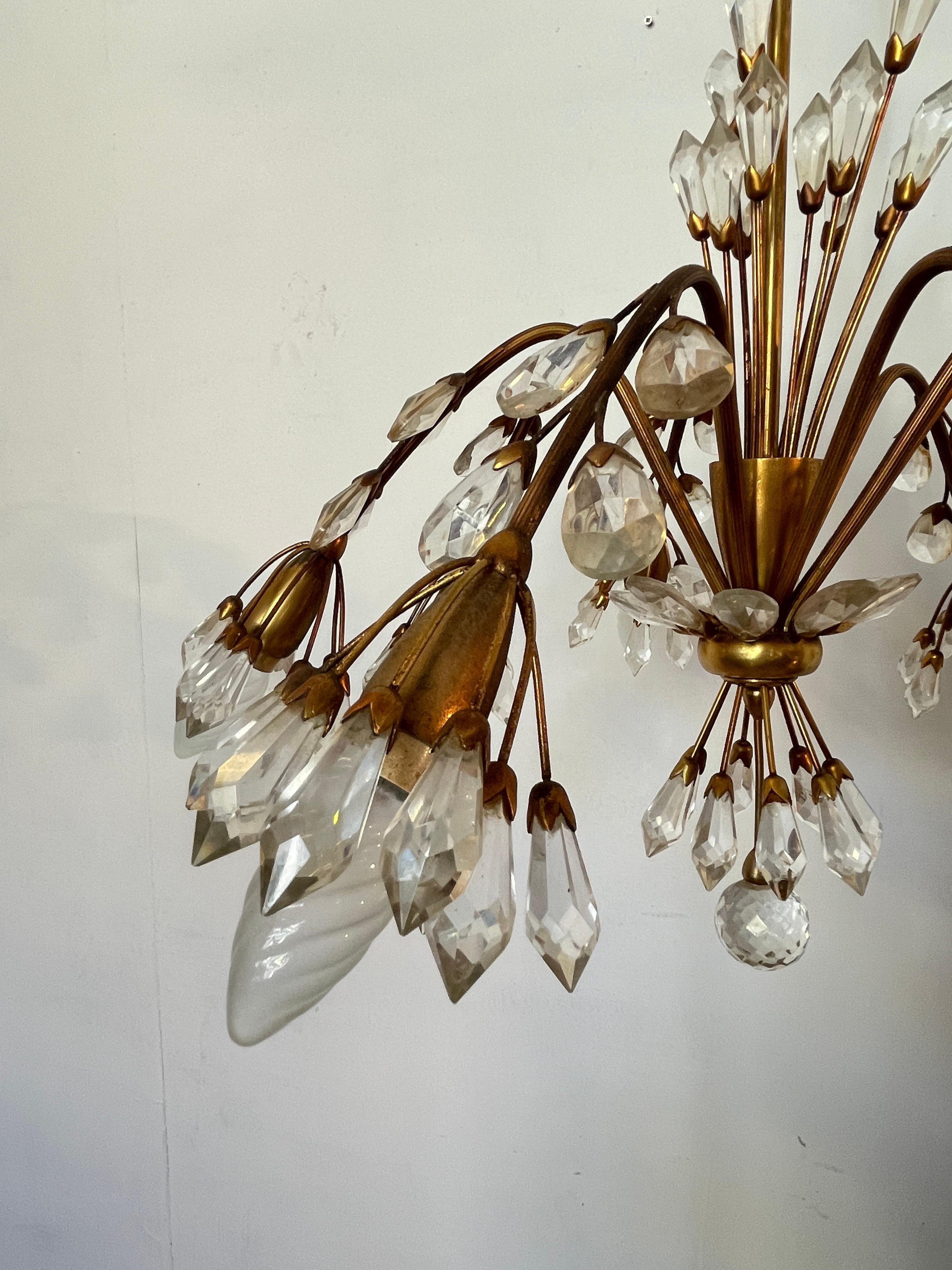 Bellisimo lampadario vintage in ottone e gocce di vetro anni '50 italian en venta 1