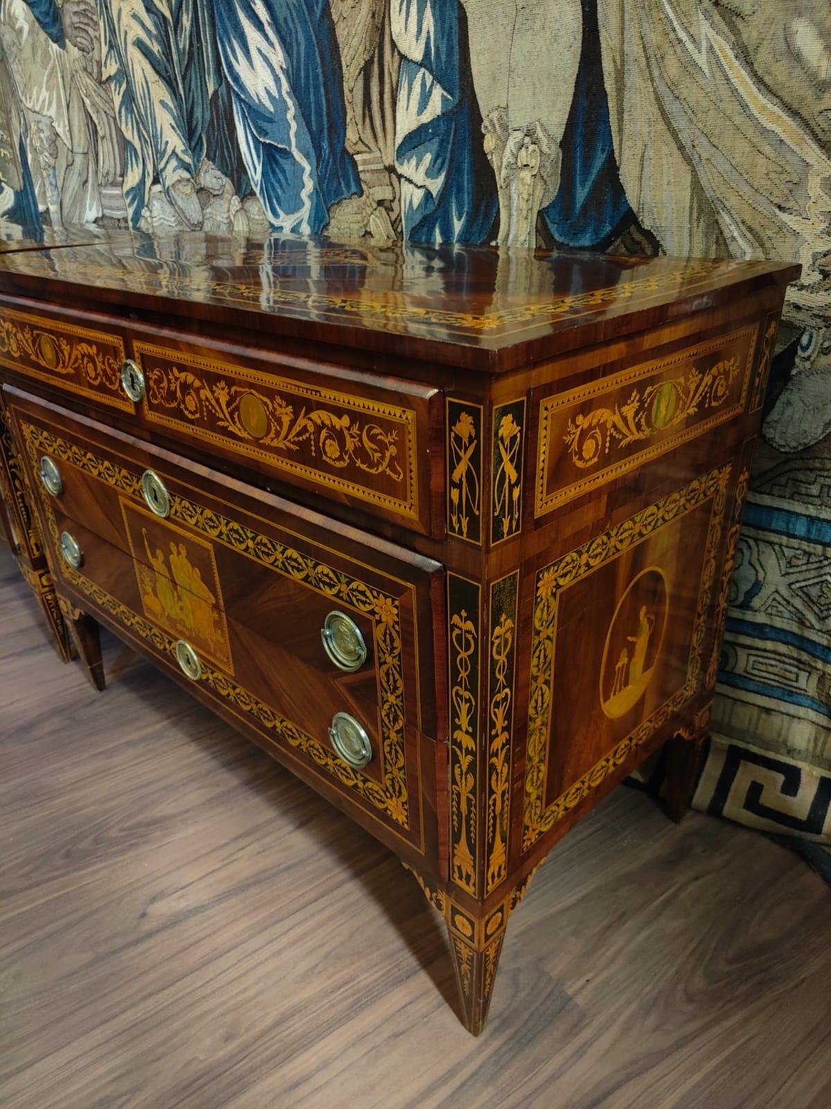 18th Century Beautiful pair of Louis XVI chests of drawers For Sale
