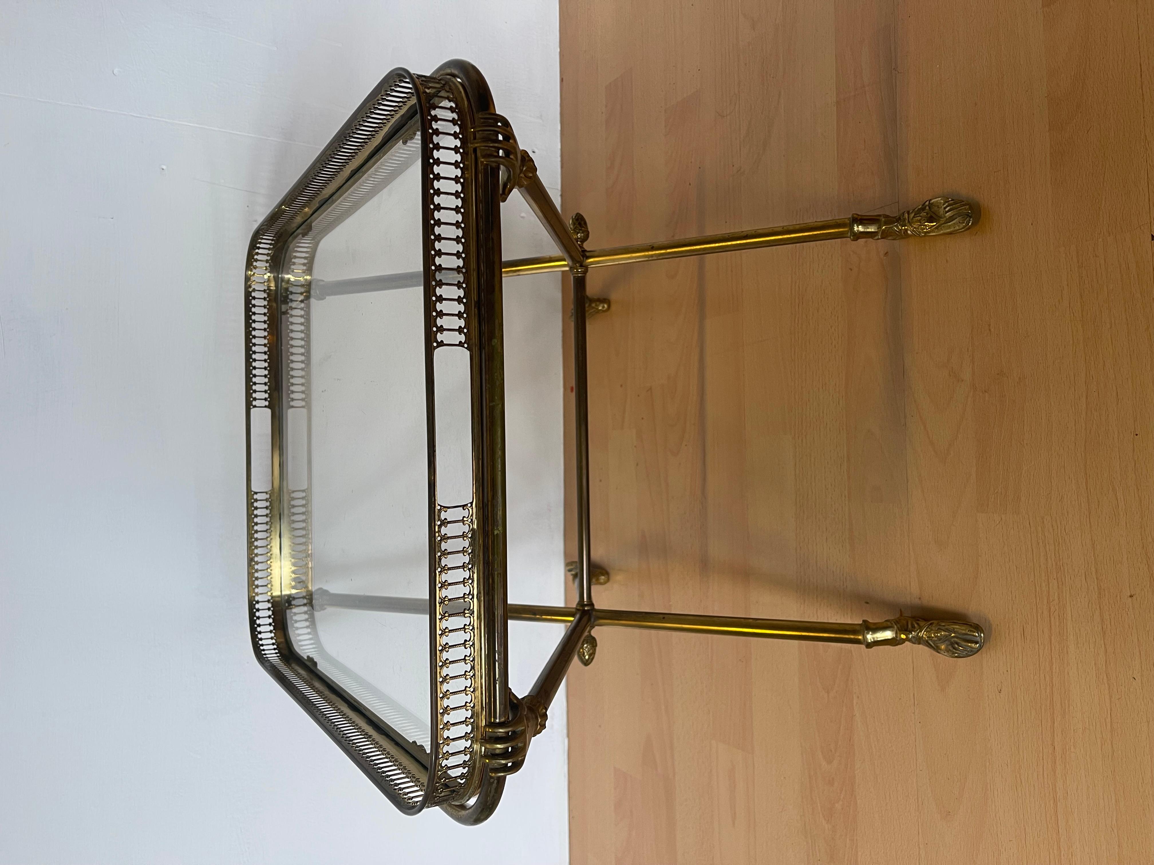 Magnifique table basse vintage en laiton, design des années 1970 en vente 5