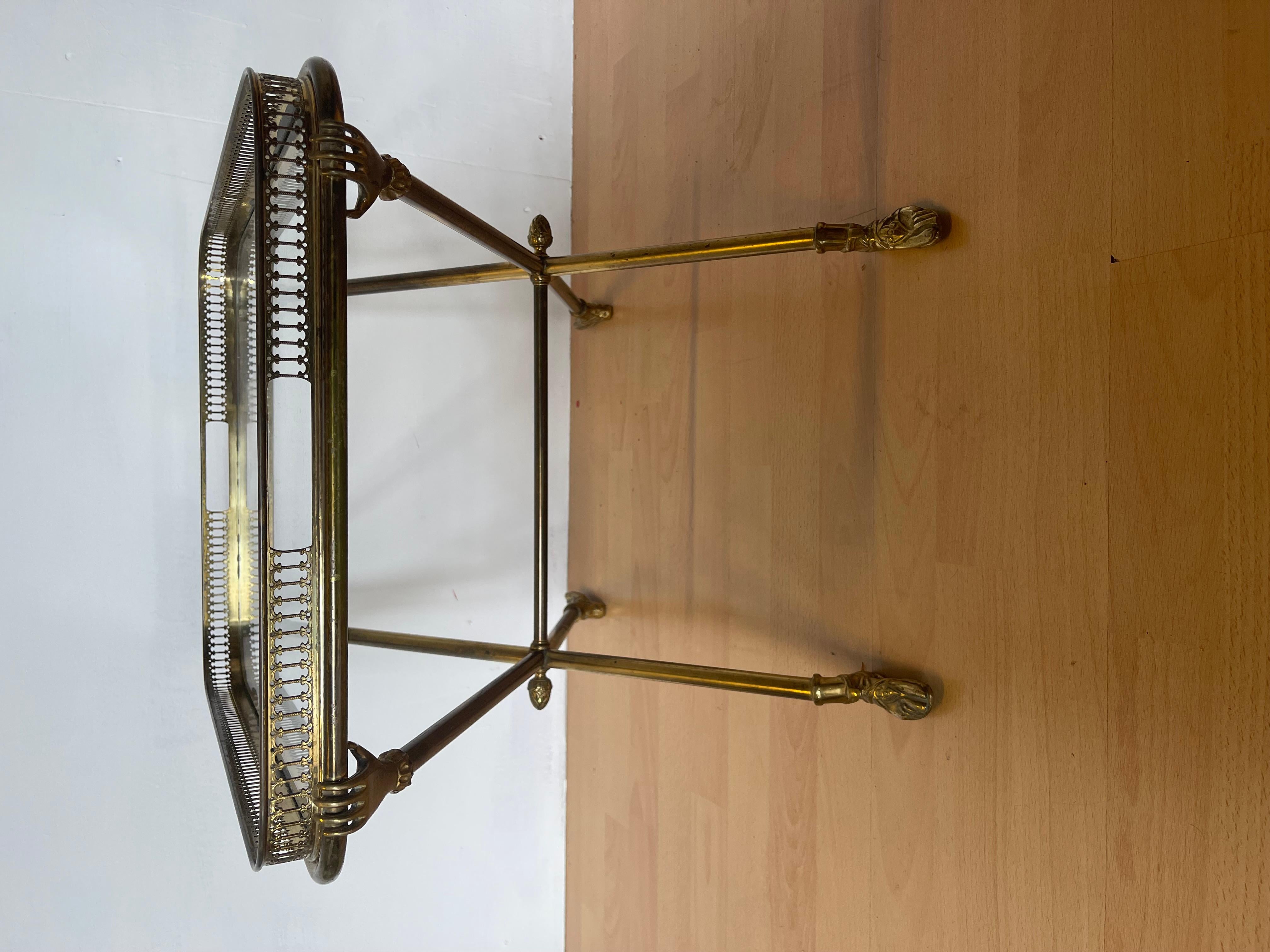 Magnifique table basse vintage en laiton, design des années 1970 en vente 6