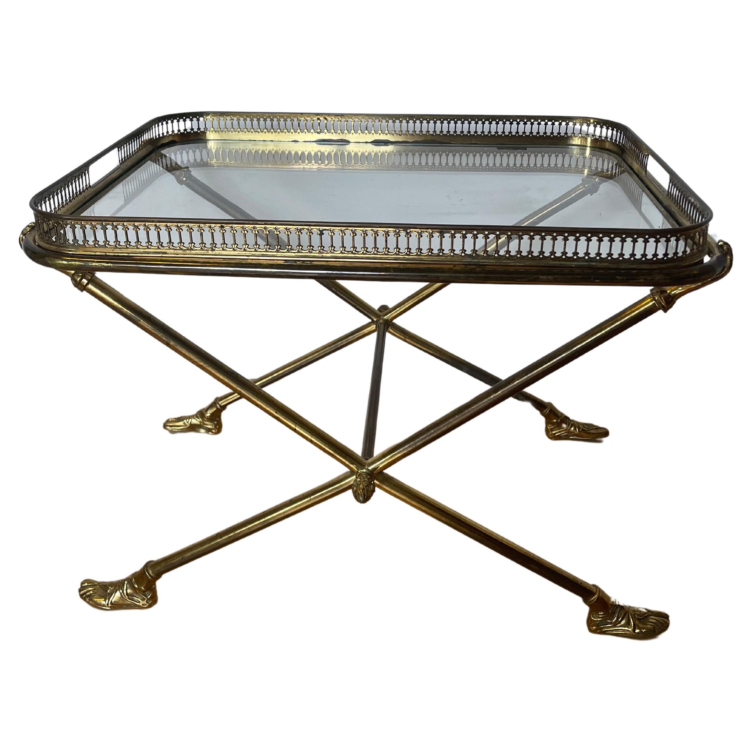 Magnifique table basse vintage en laiton, design des années 1970 en vente