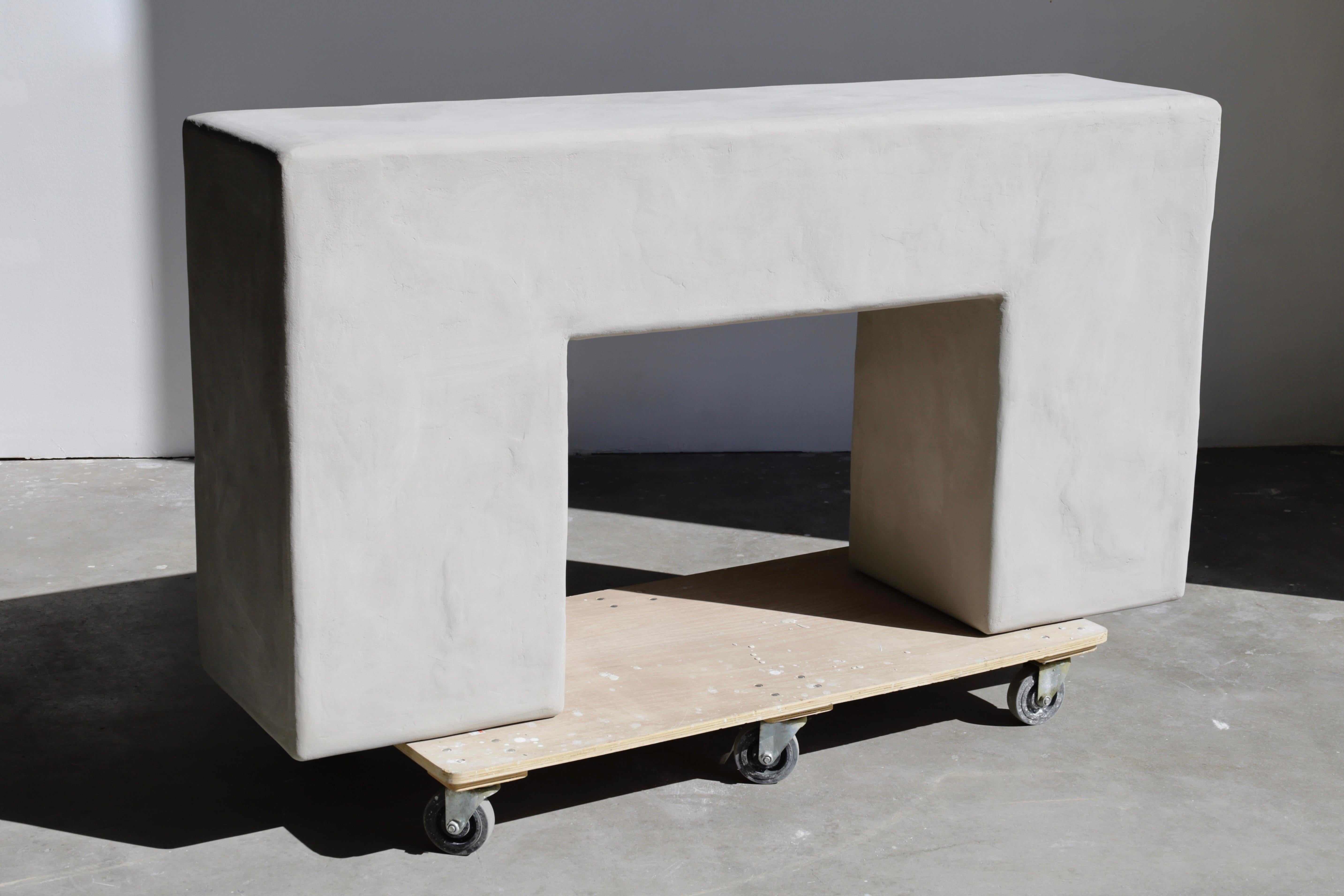 Hand-Crafted bello brutalist chunky block plaster console in hydra by öken house studios For Sale
