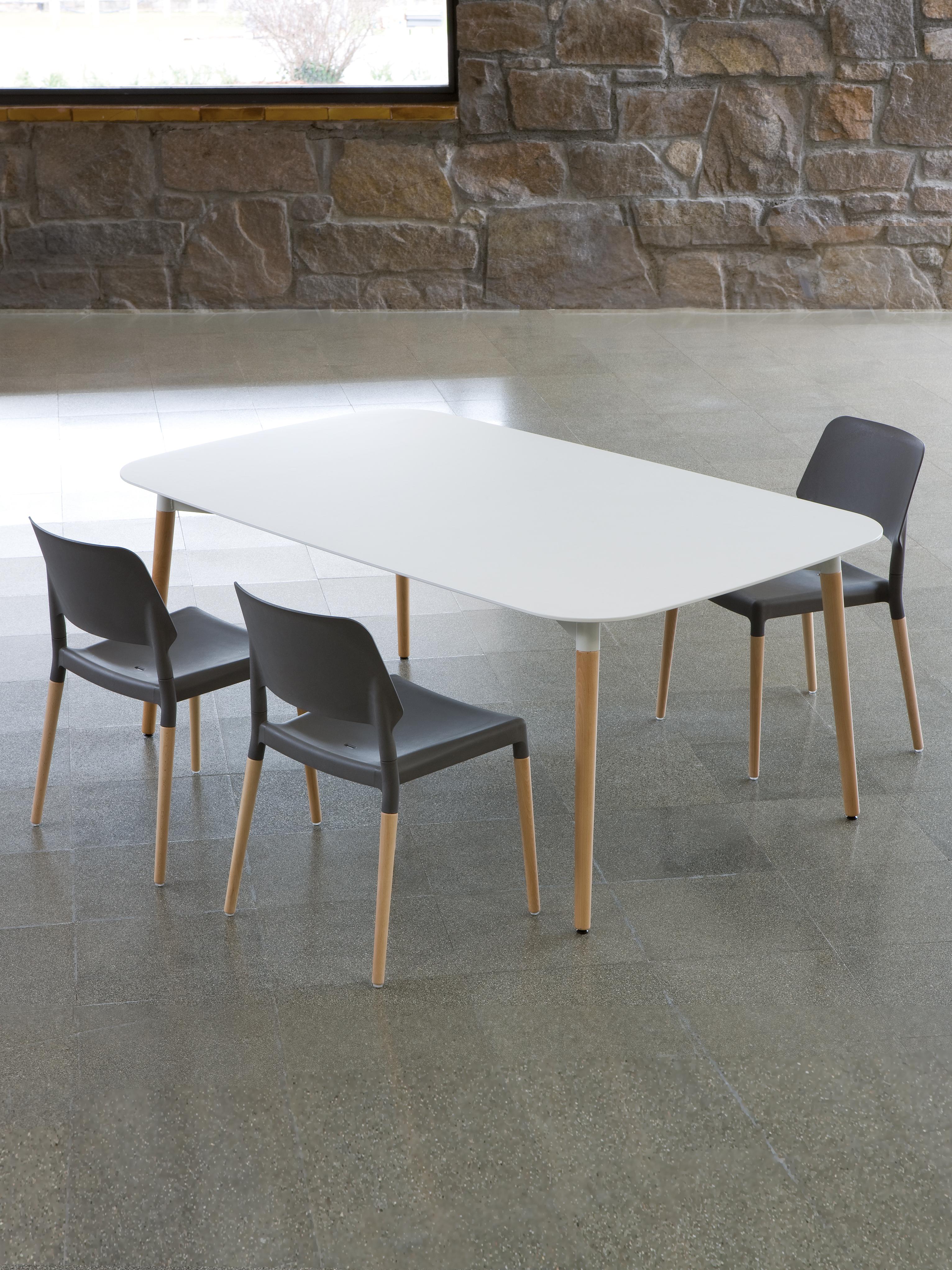 Modern Belloch Cuadrada Table by Lagranja Design