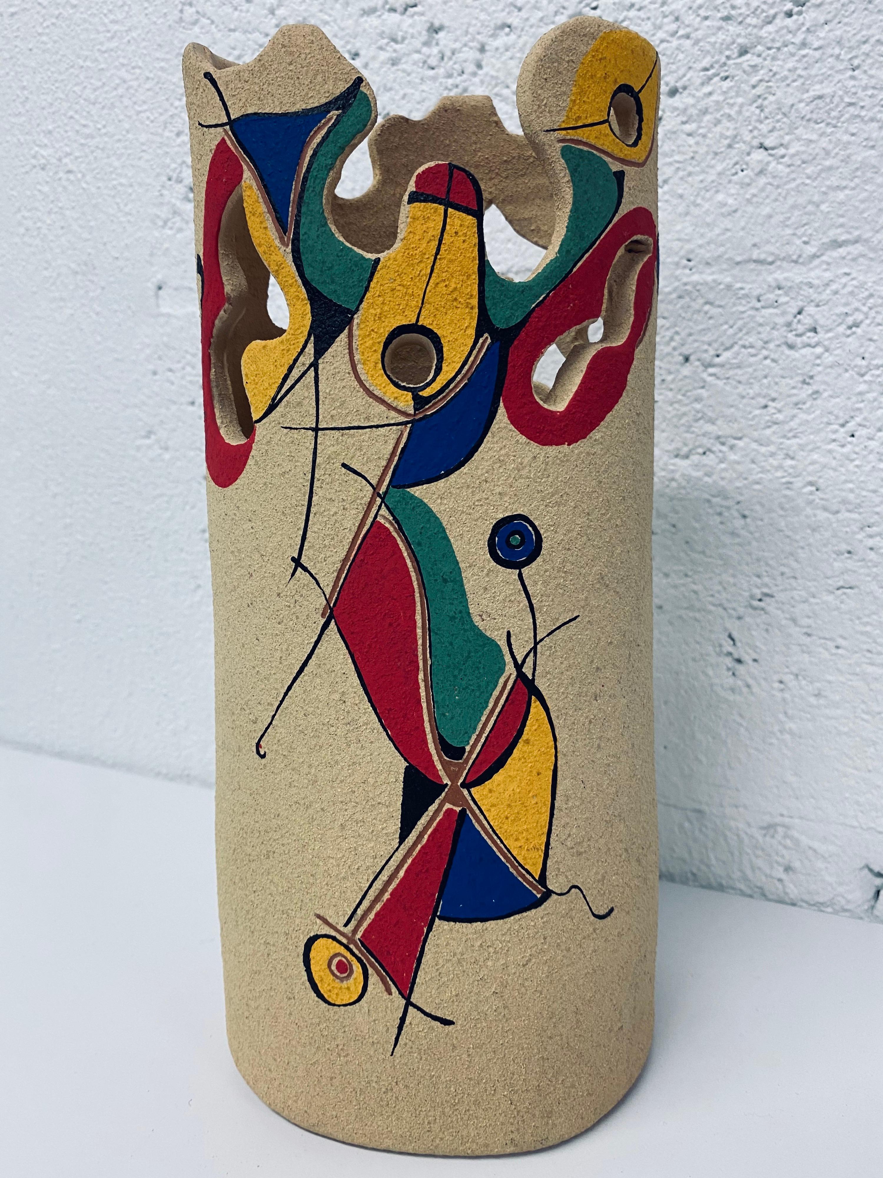 Sculptural studio pottery vase with Wassily Kandinsky qualities by renowned Spanish artist Bellon Alfareros.