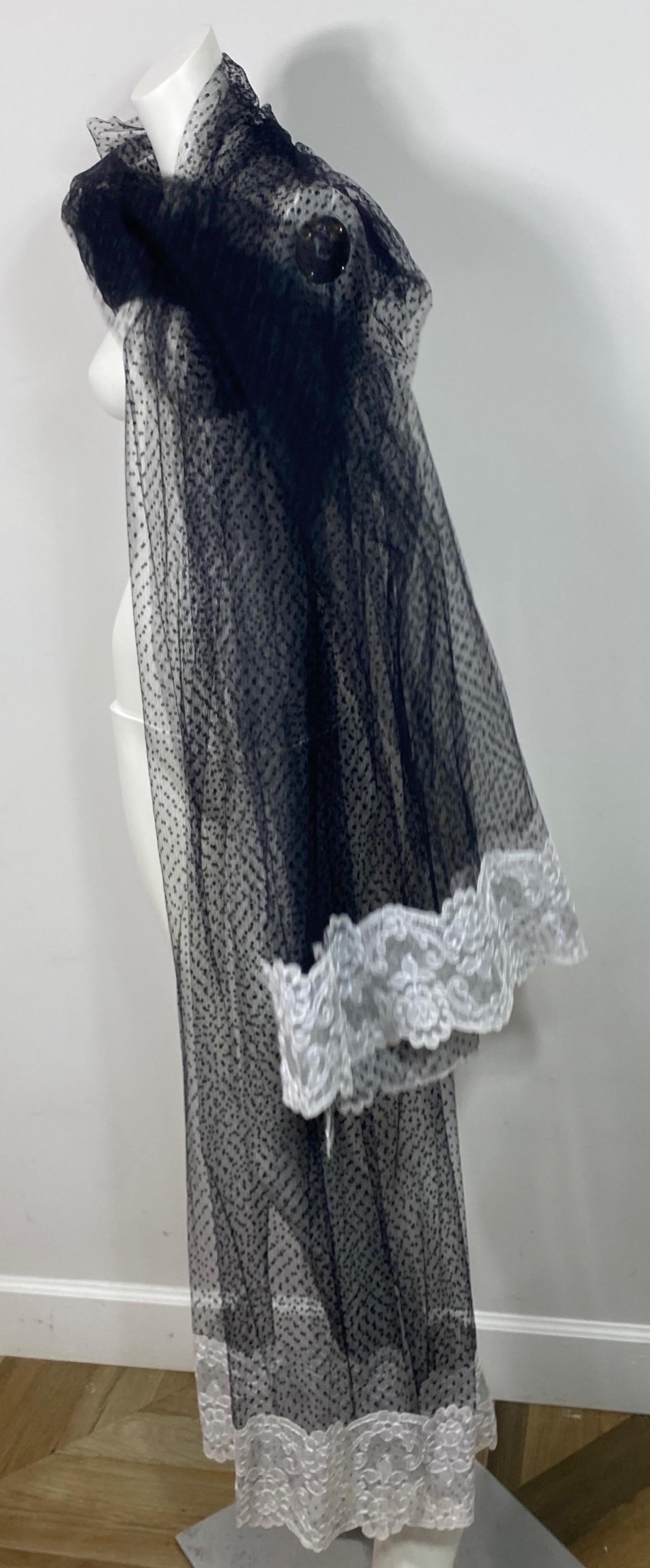 Bellville Sassoon Fin des années 1980 Robe à point d'esprit noir et blanc - Taille 8 en vente 12